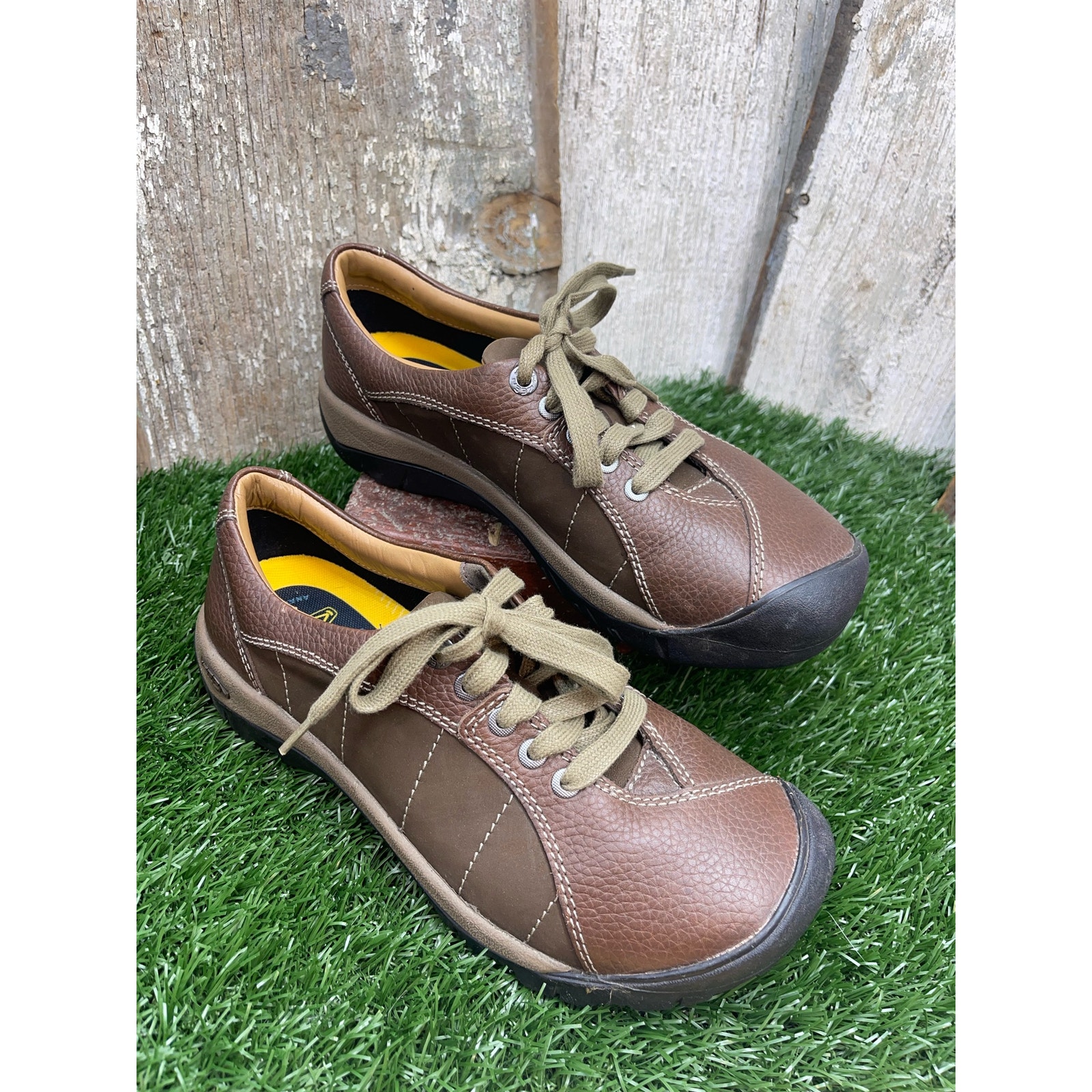 KEEN Presdio Brown Leather Women's 9 Casual Shoes