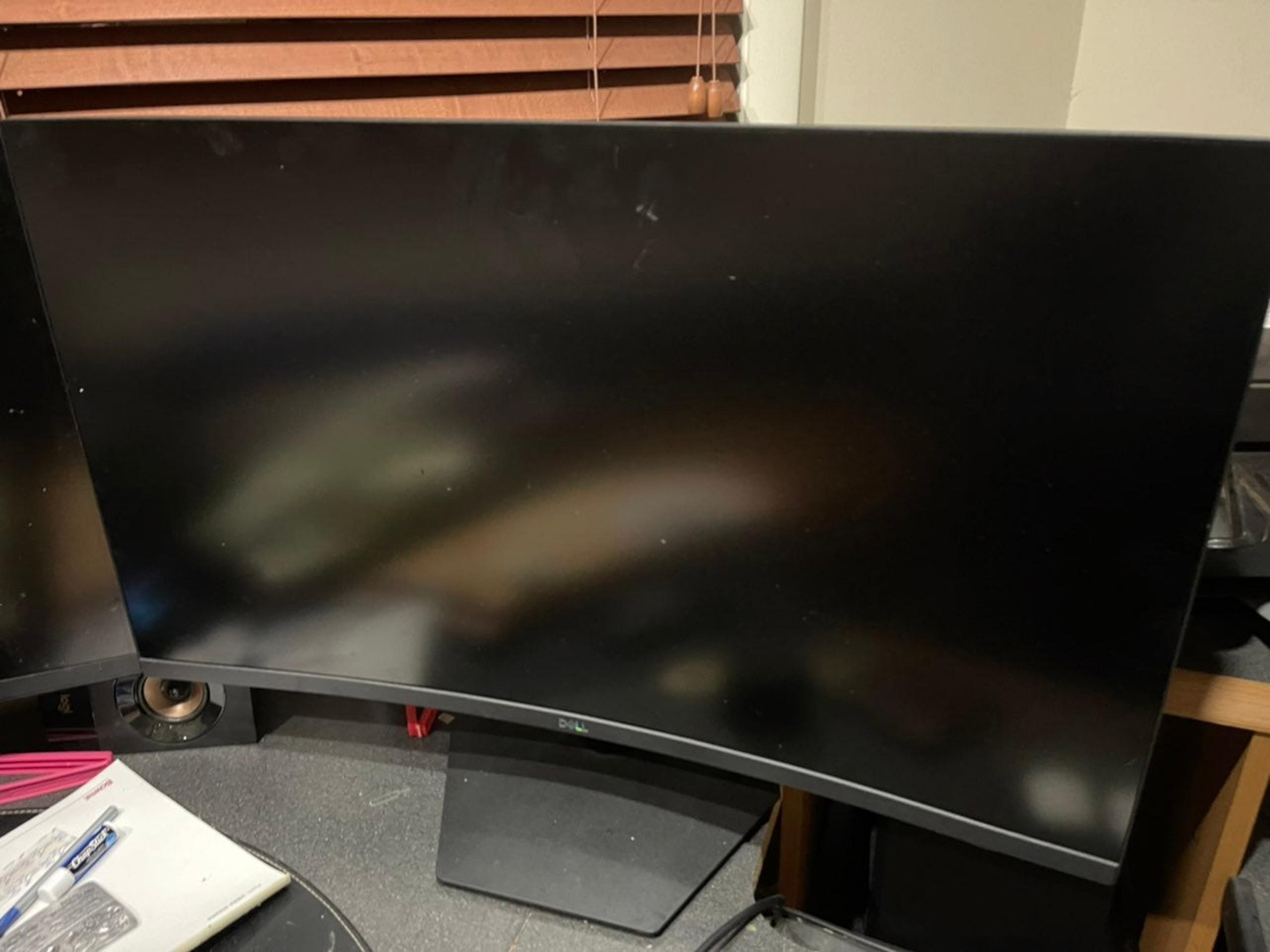 Dell S3222DGM 32' QHD monitor