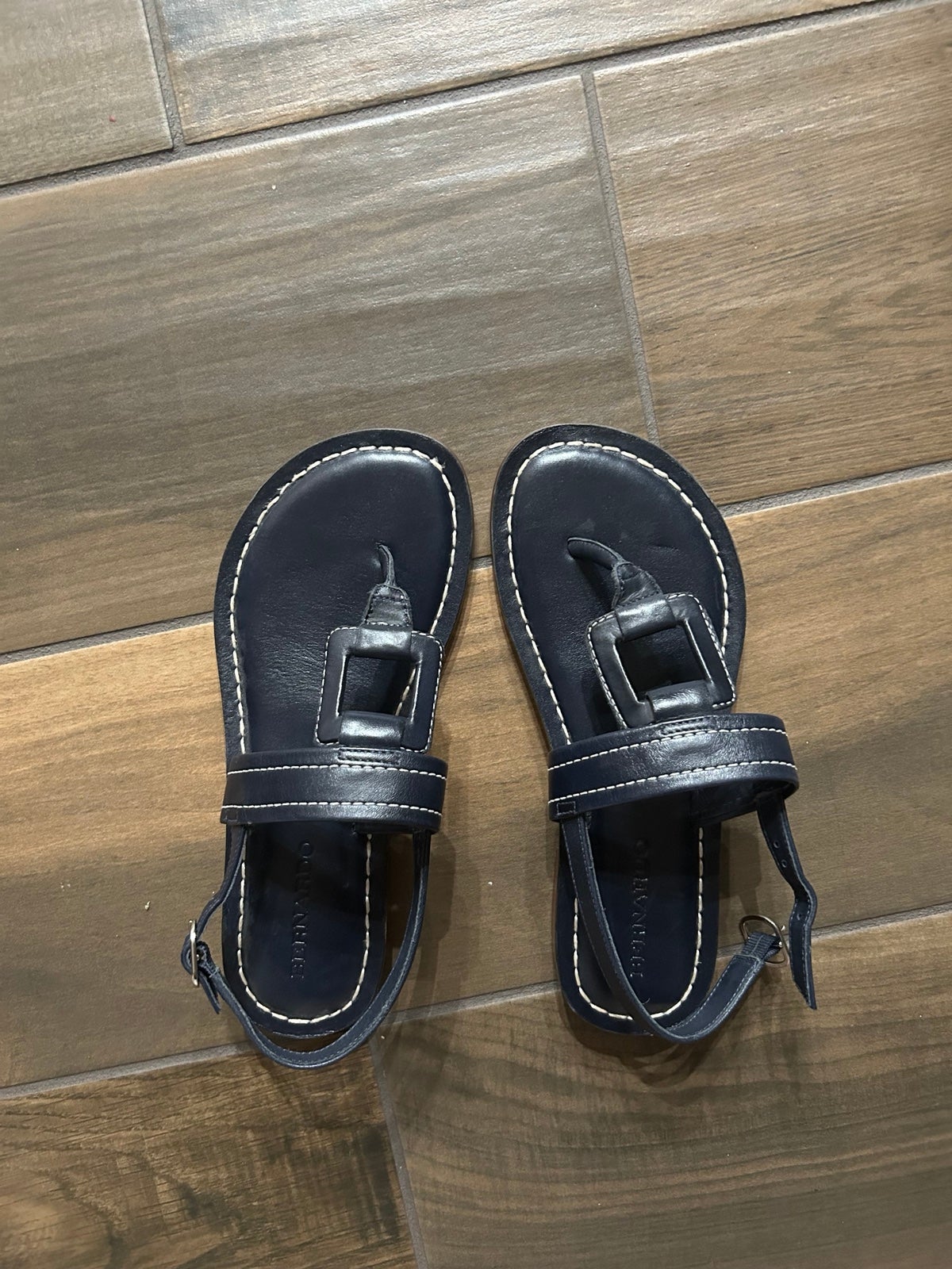 Bernardo tegan sandal sale
