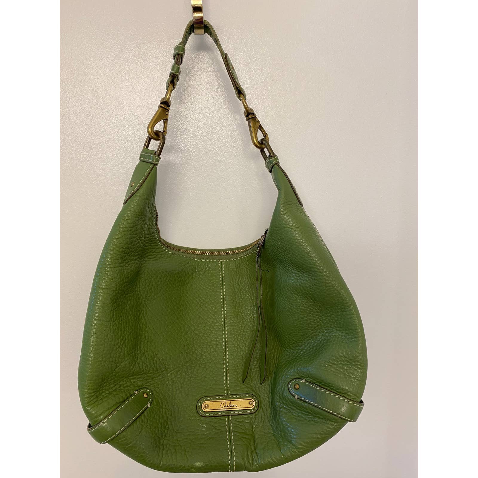 Cole Haan purse hobo green leather, 5 inch shoulder strap drop, 10LX15W B170