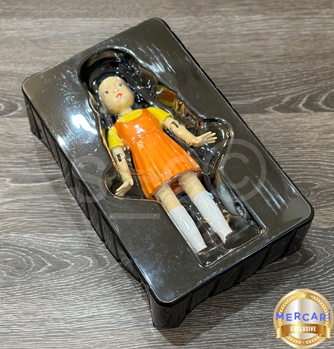Squid Game (2021) Netflix Fwen Club 10 Vinyl Young-Hee Doll Figure w/ Packaging