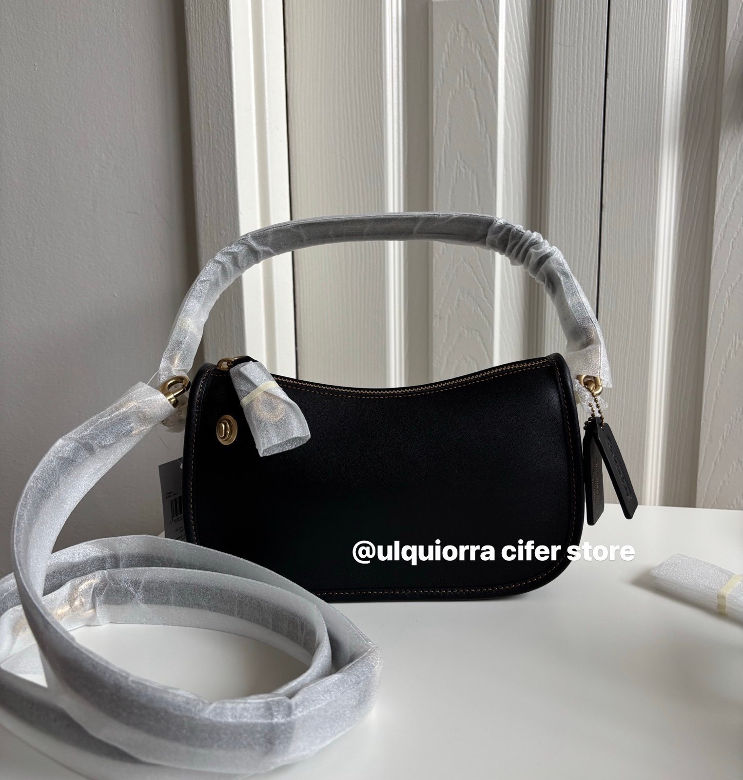 NWT Coach Swinger 23 Bag in Black