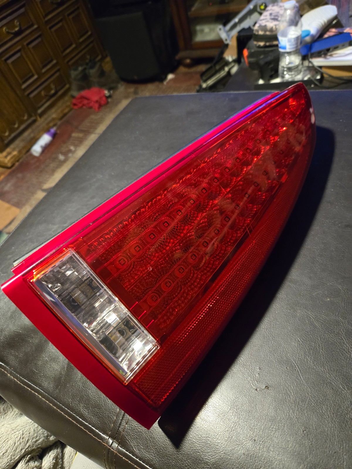 2006-2011 CADILLAC DTS RIGHT PASSENGER SIDE TAIL LIGHT LAMP OEM