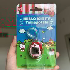 Hello Kitty tamagotchi