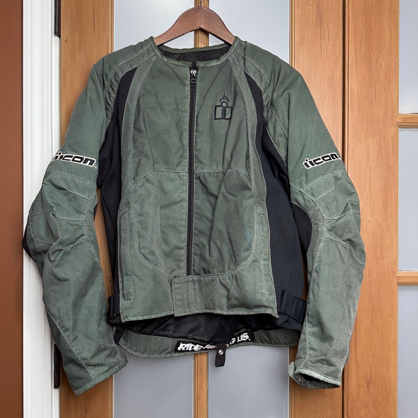 J797 - Women's Green/Black Icon Padded Jacket - Size Large