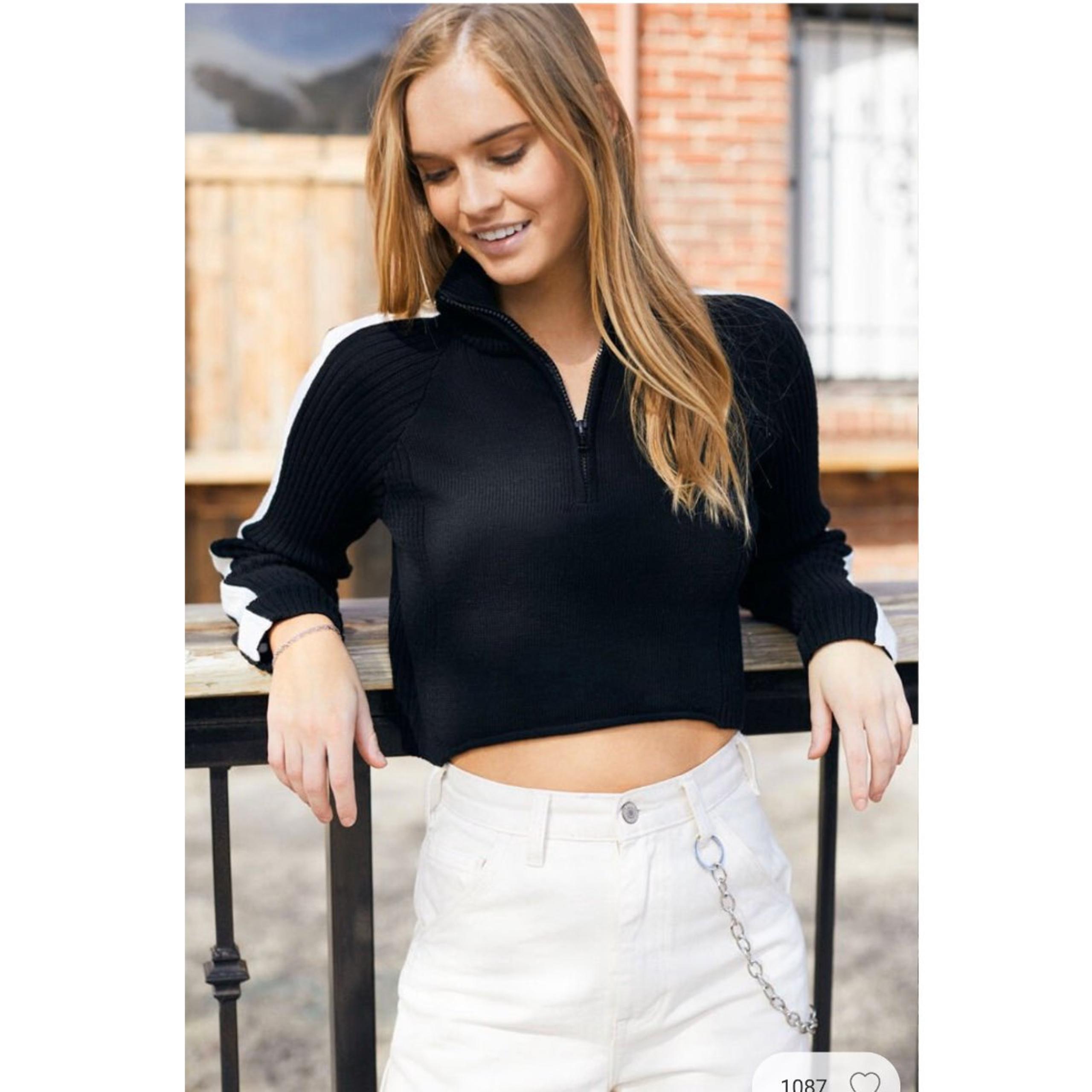 Brandy Melville Hilary Zip Sweater