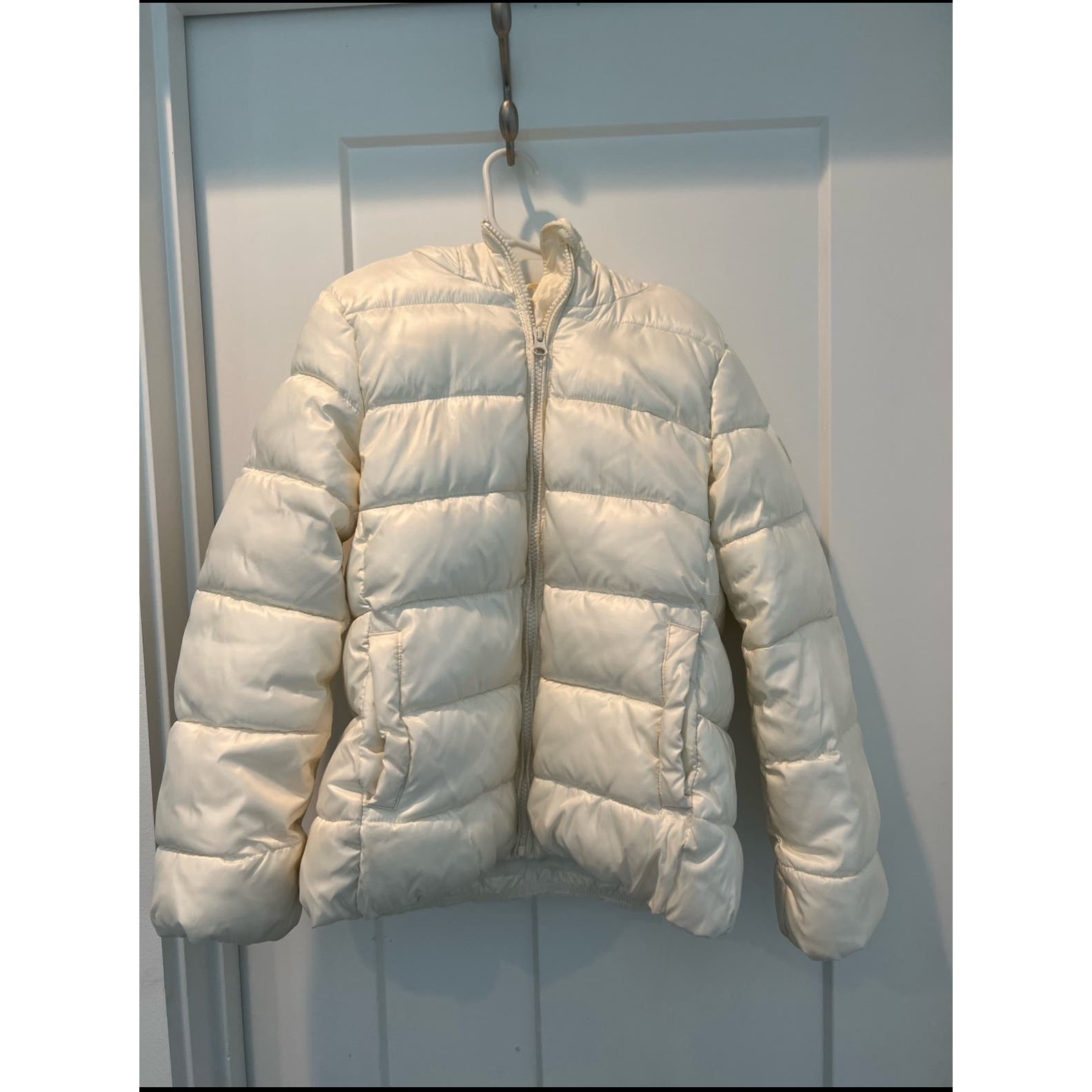 Excellent worn once! - girls ivory puffer coat Gap size M -98