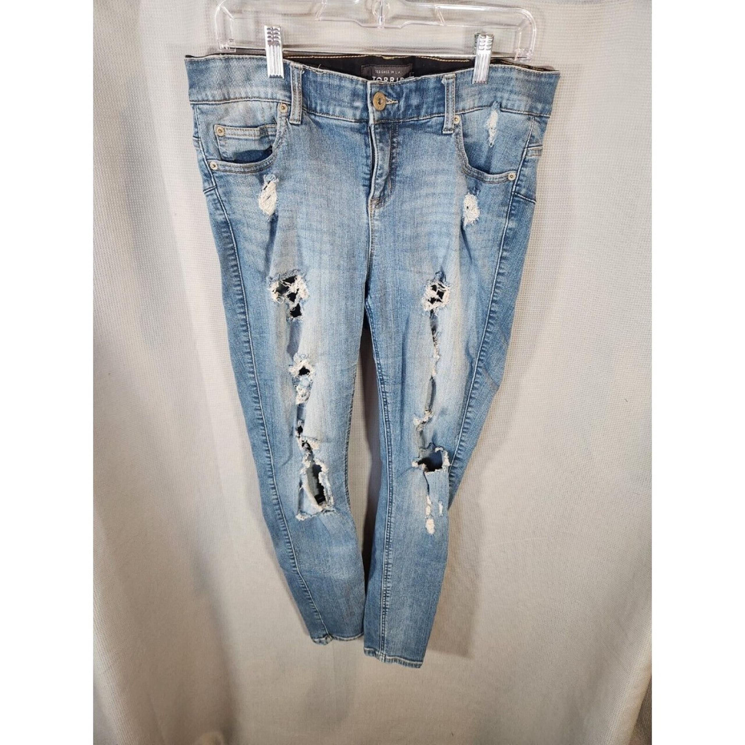 Torrid Jeans Womens  Bombshell Skinny Destructed Distressed size 14R