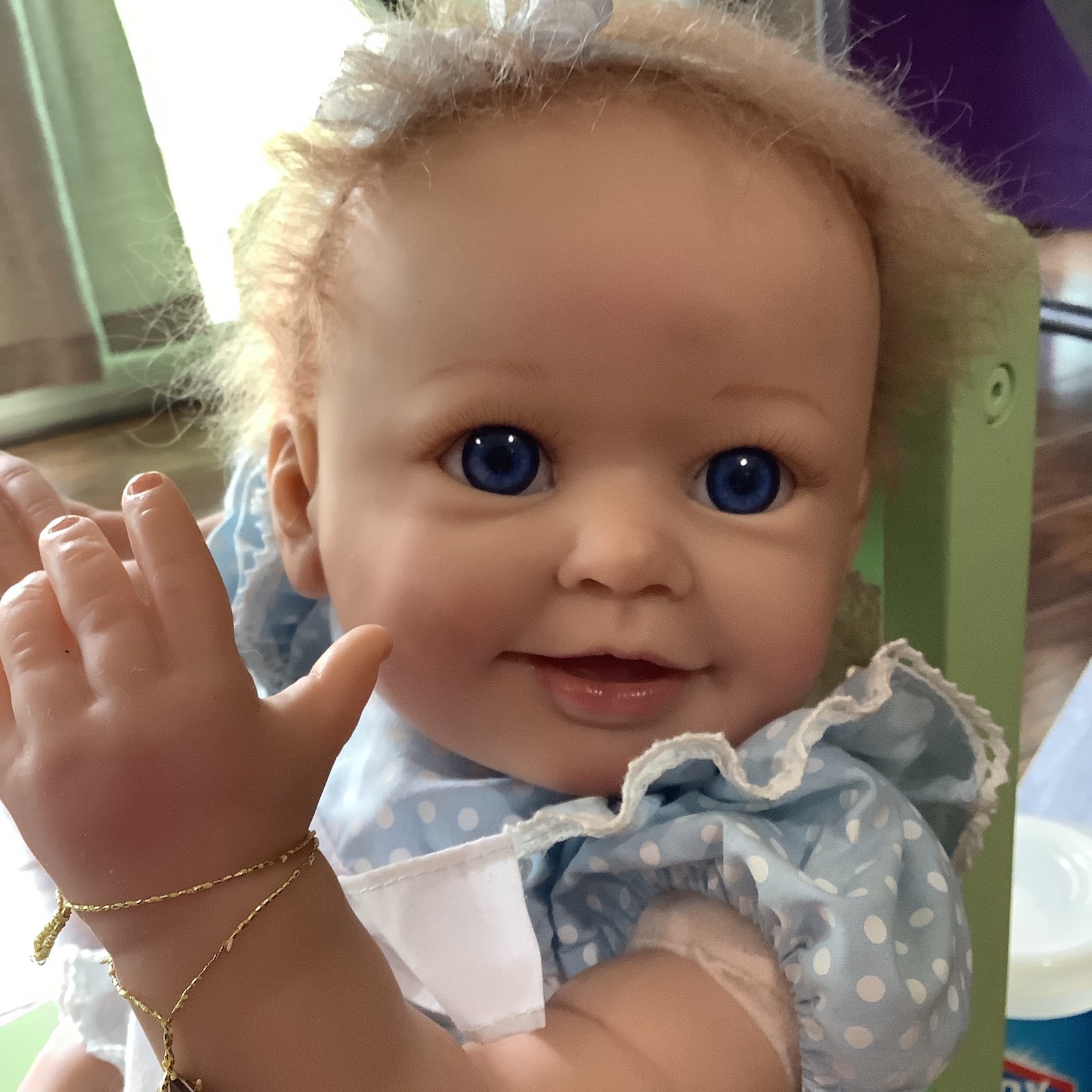 Crawling Ashton drake doll￼