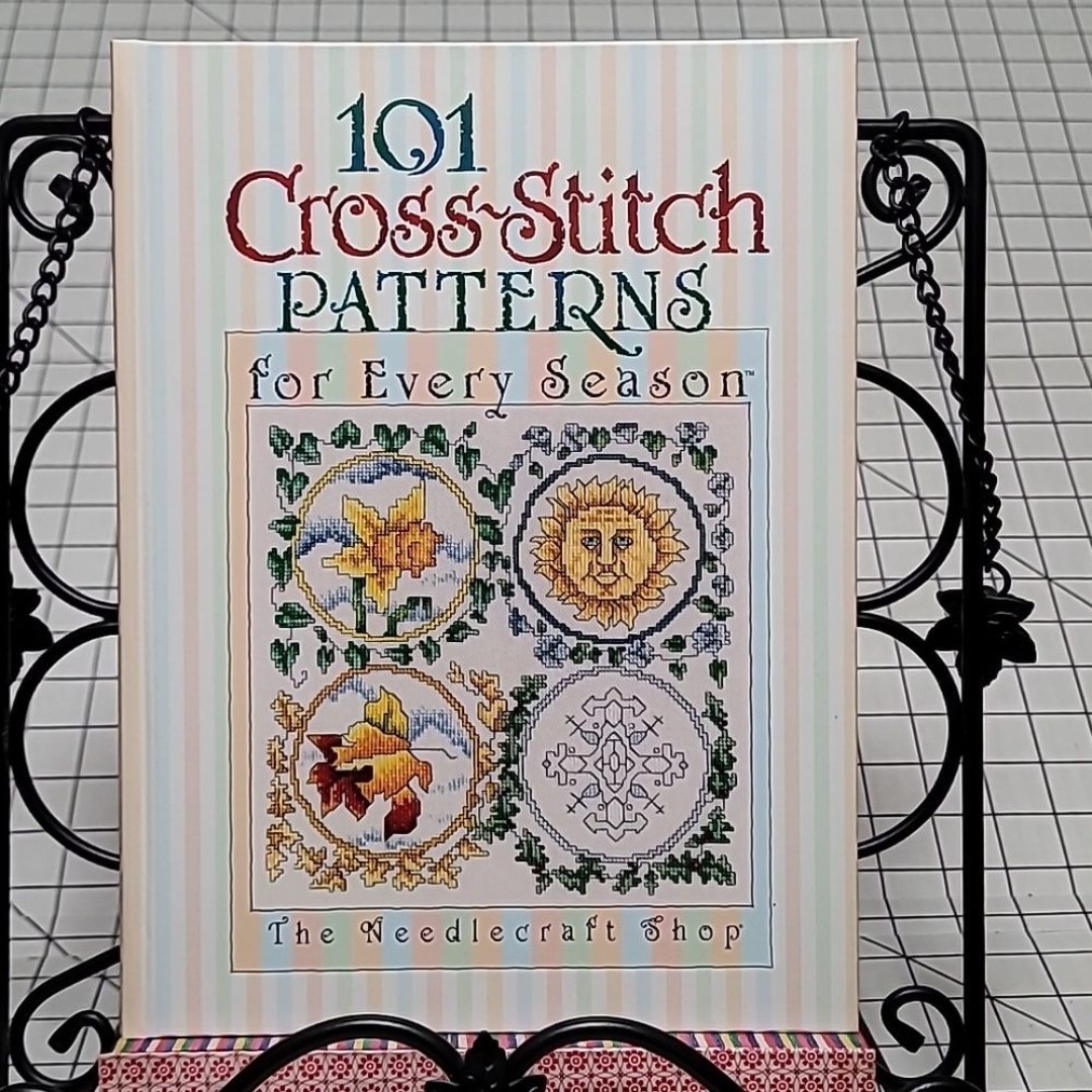 101 Cross Stitch Patterns For Every Season - New Shelfsitter Cross stitch Book