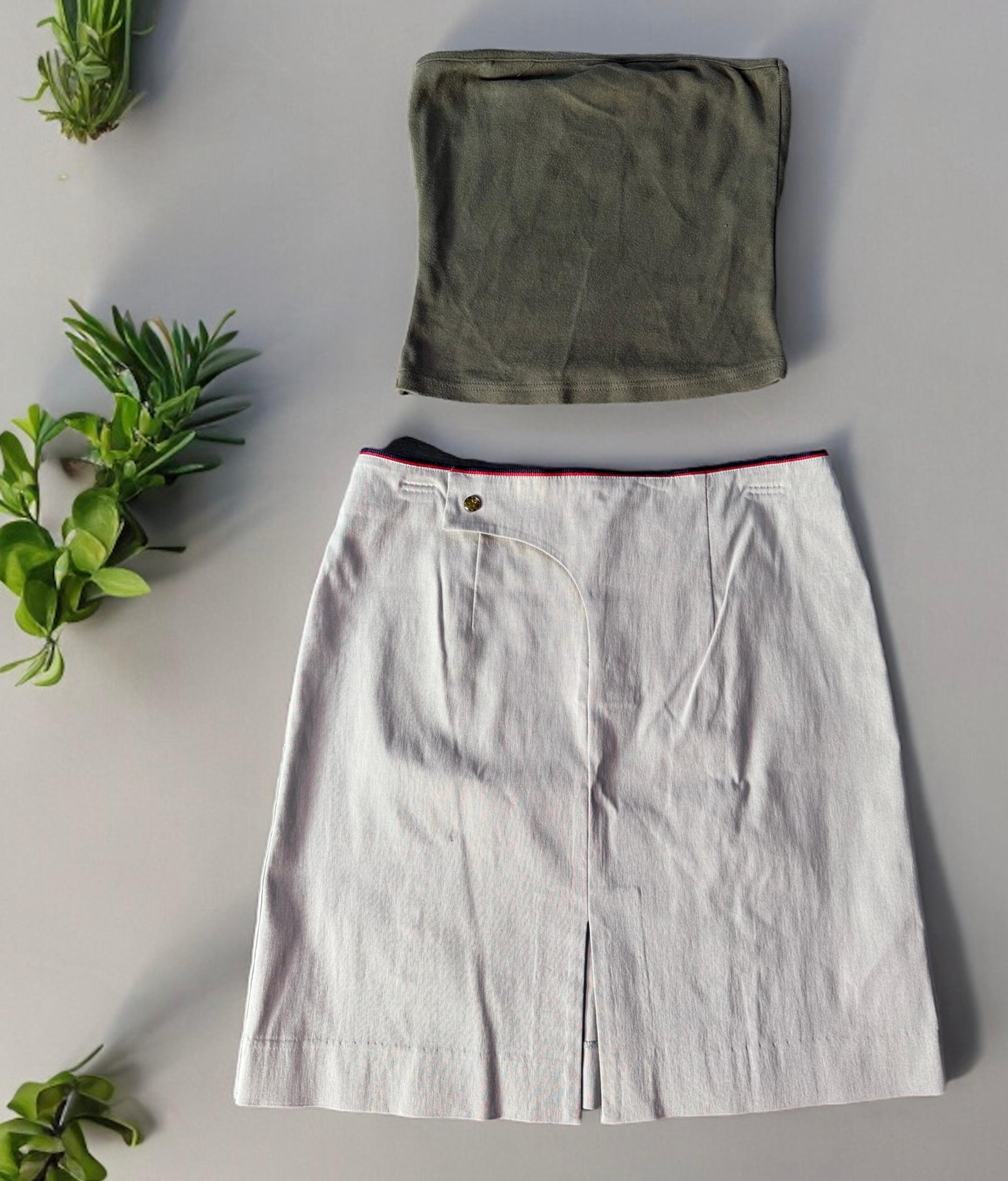 Tommy Hilfiger Vintage Soft Gray Mini Skirt With Slit Front & 2 Slit Back Size 7