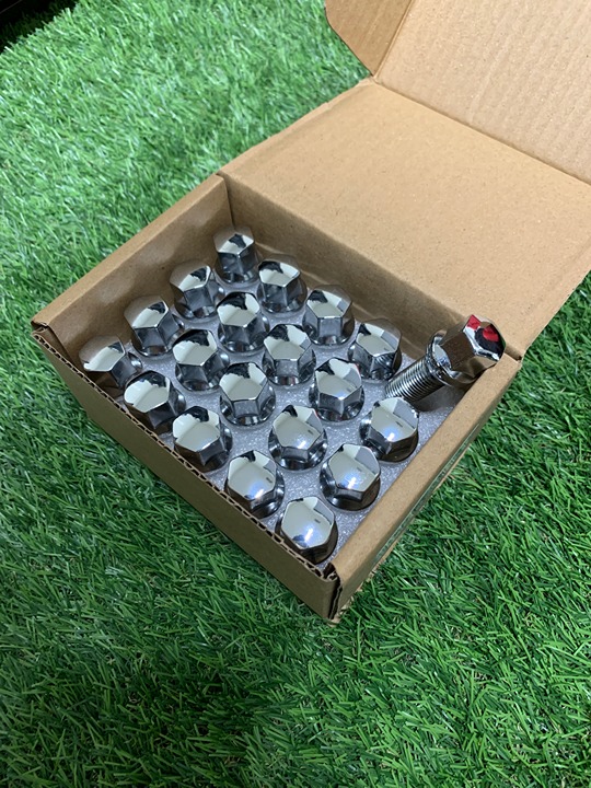 (20) 14x1.5 Lug Bolts Nuts for Mercedes Benz ML350 S500 GLK350 S550 CL500 GL450