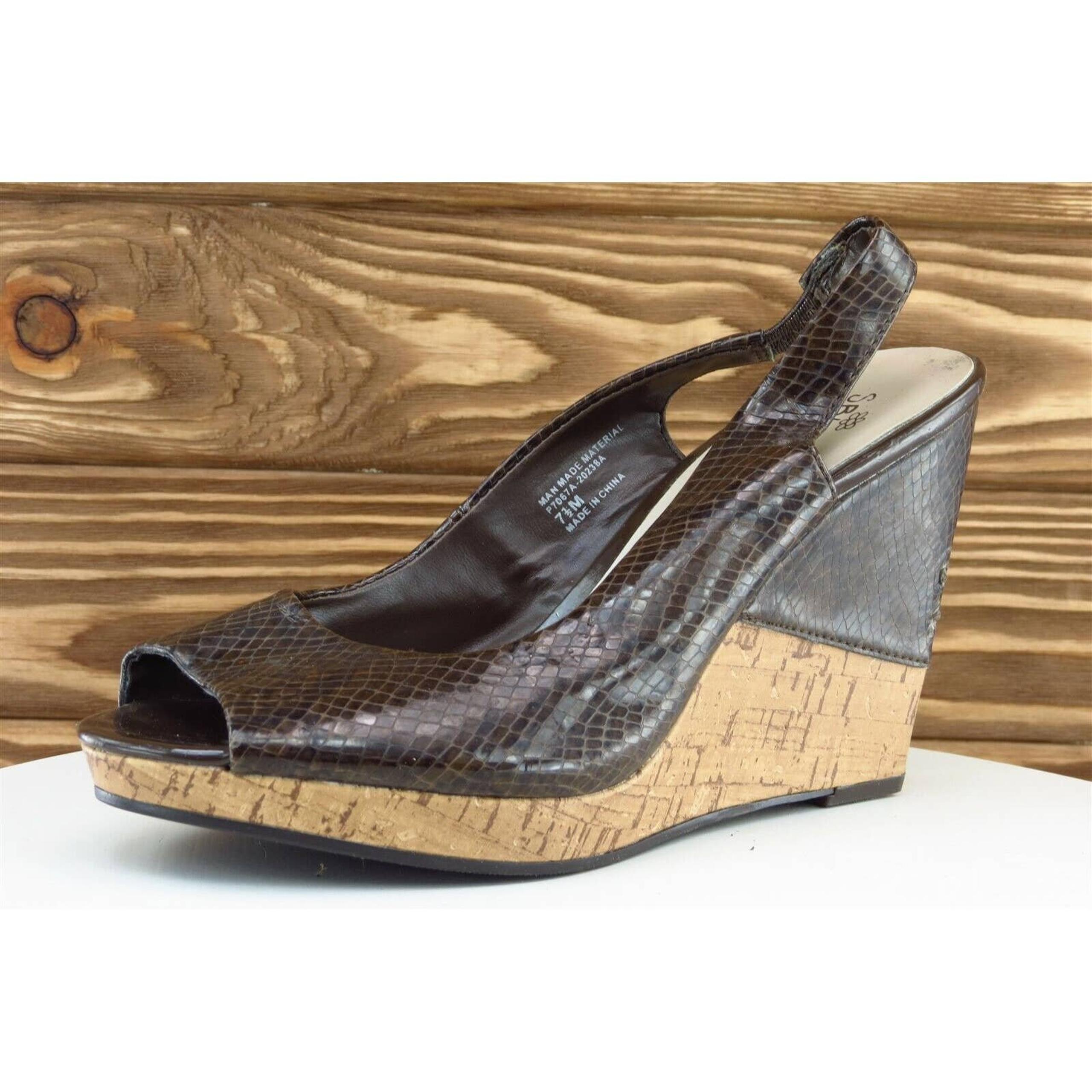 Sbicca Women Sz 7.5 M Brown Platform Wedge Patent Leather Shoes 2023BA