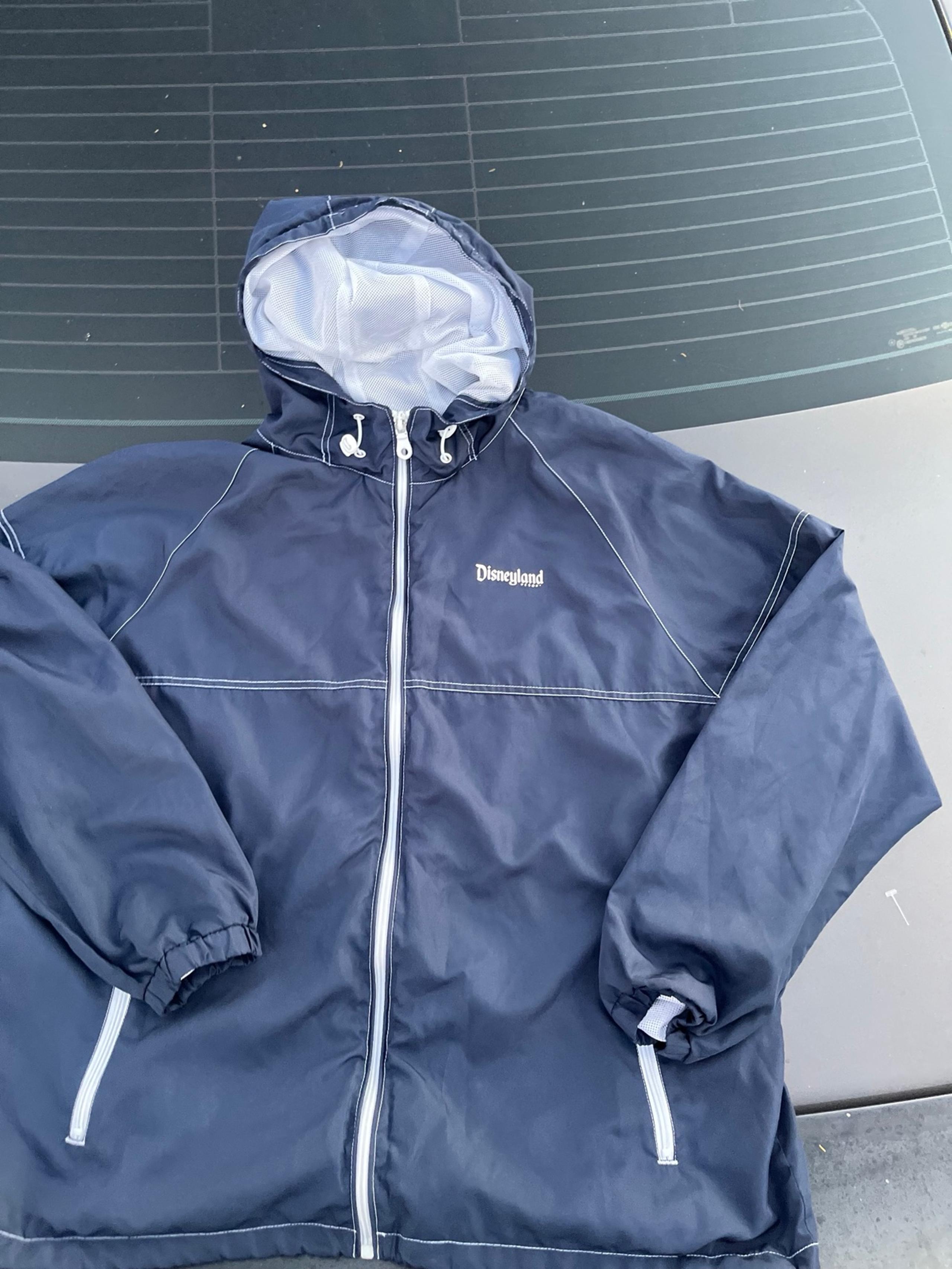Disney land windbreaker jacket men’s XL navy blue nylon zipup
