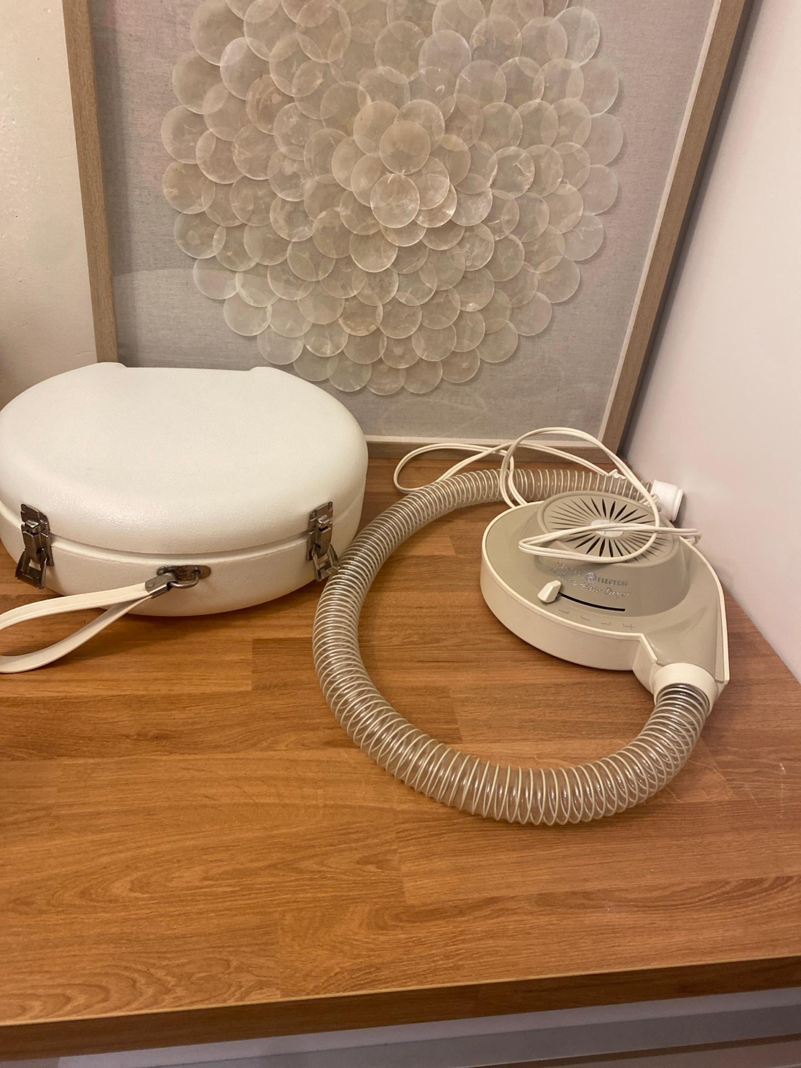 Vintage ge blow dryer