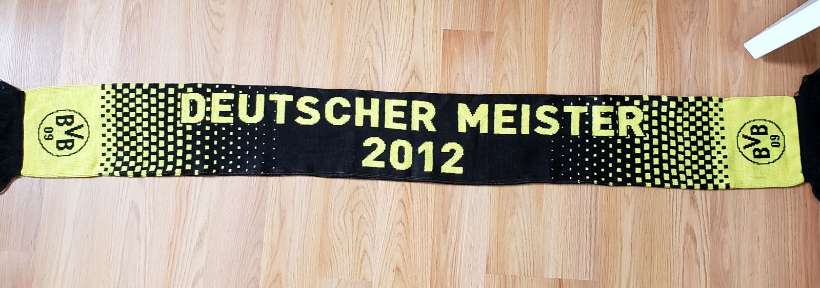 Rare Borussia Dortmund BVB Scarf