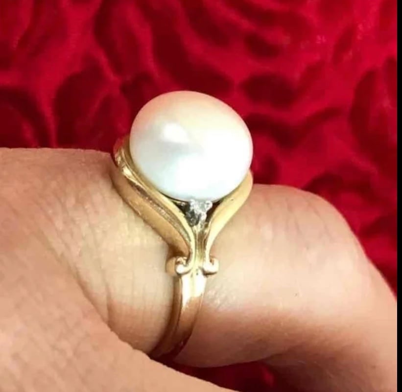 Genuine 10k Large 10mm Pearl Ring