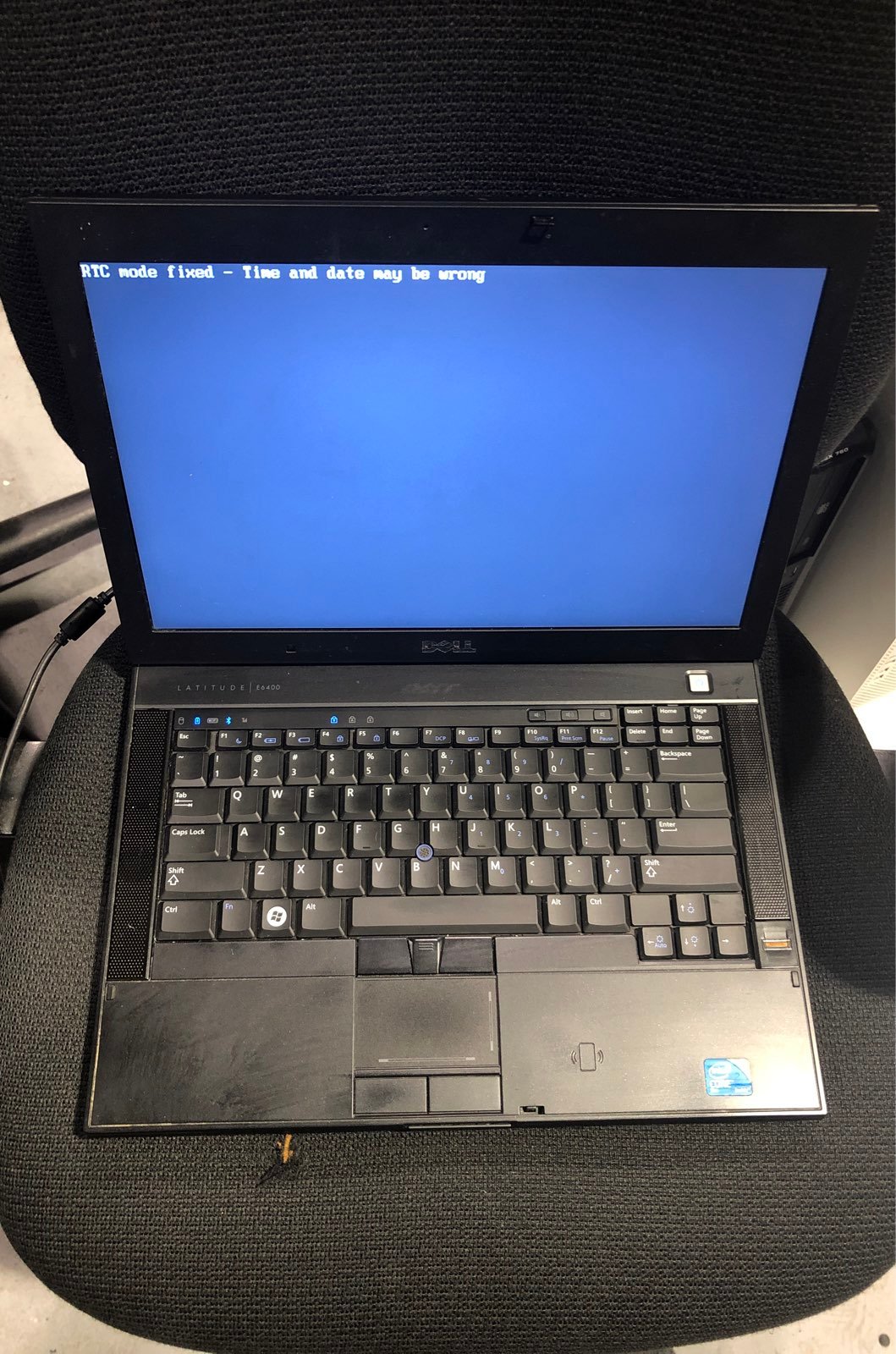 Dell Latitude E6400 C2D