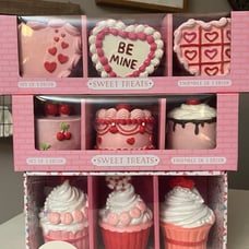 Valentine’s Day dessert bundle