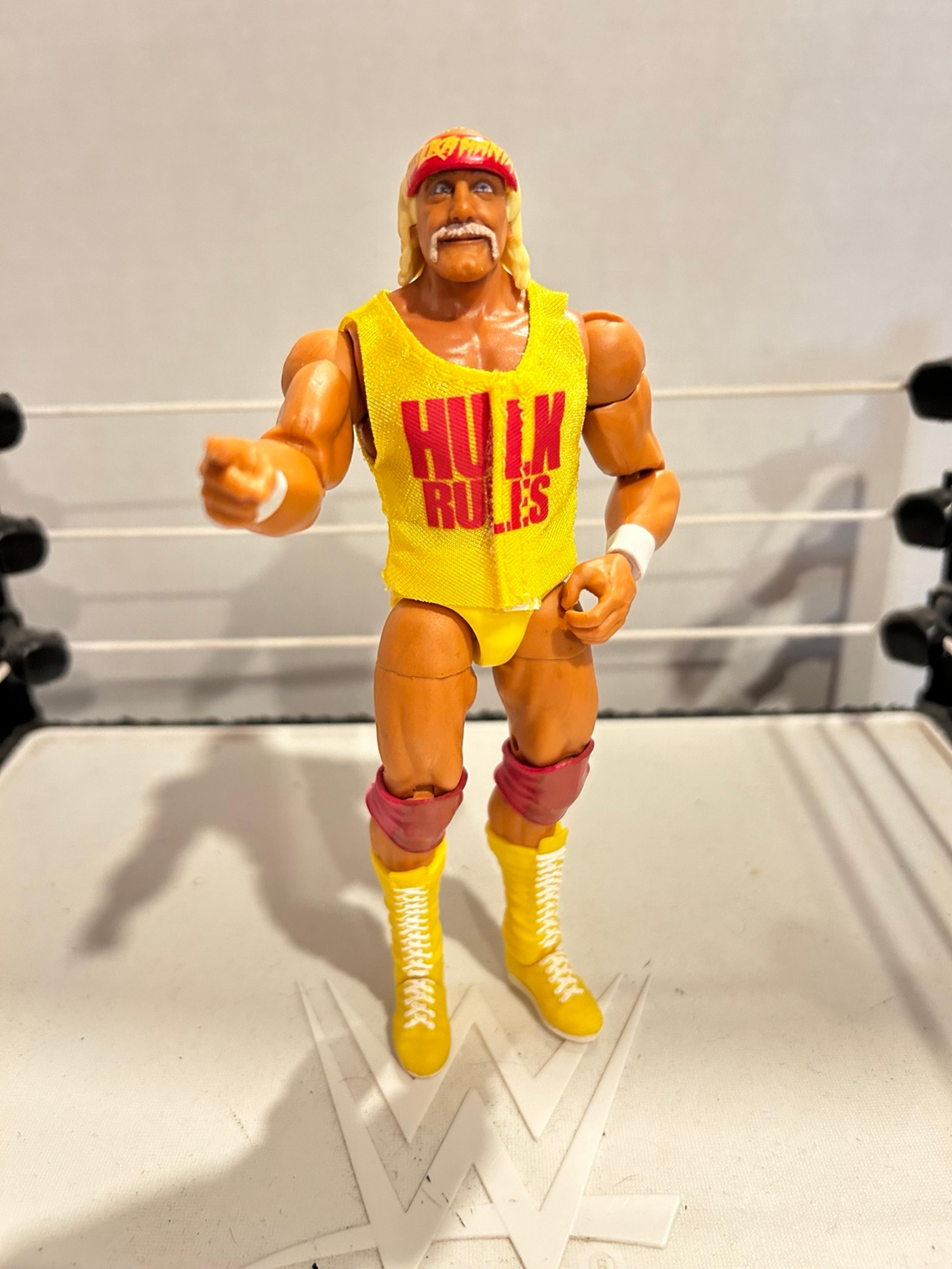 WWE Elite Survivor Series 2021 Hulk Hogan