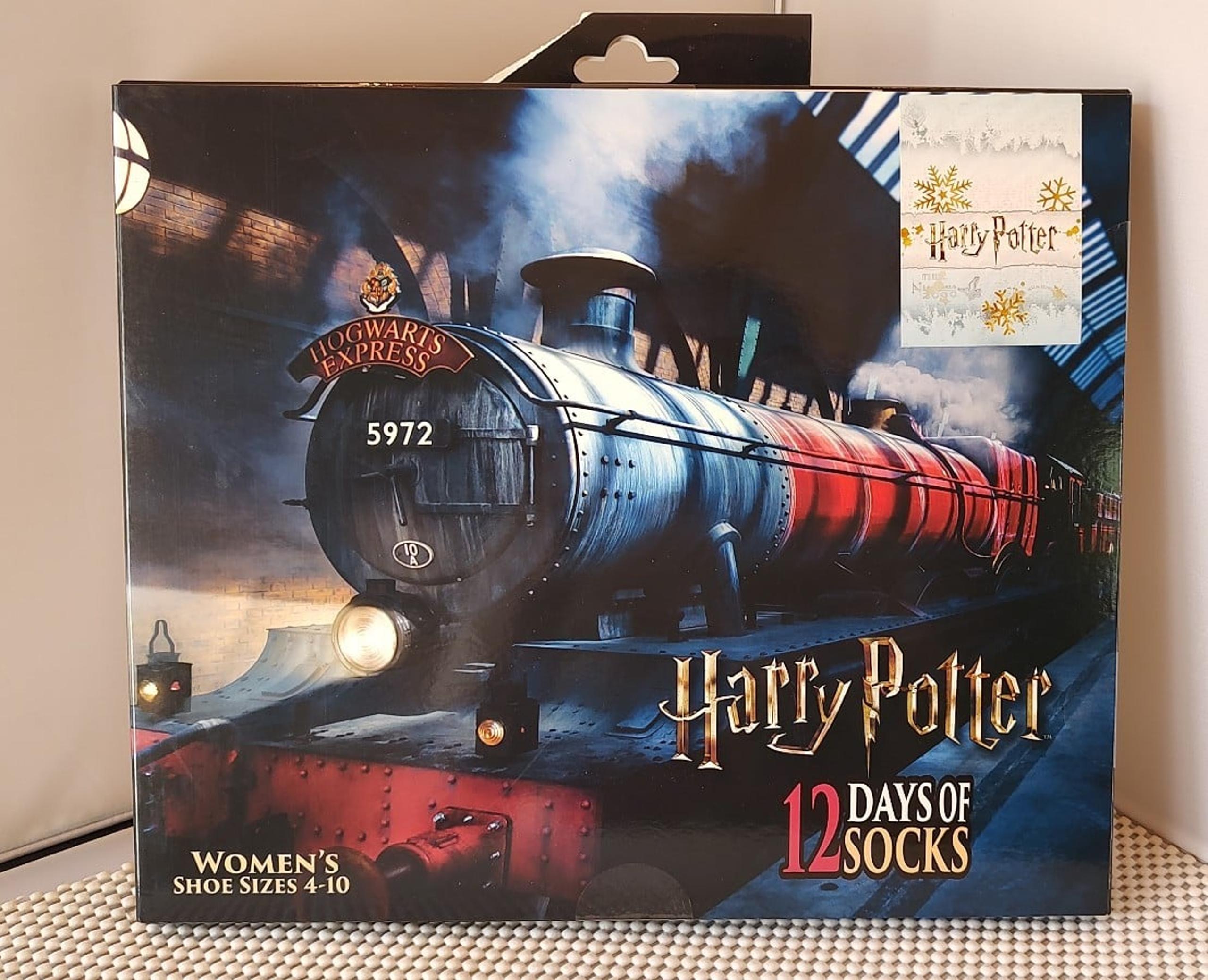 Harry Potter 12 Days of Socks Advent Calendar
Women's Shoe Size 4-10 Hogwarts