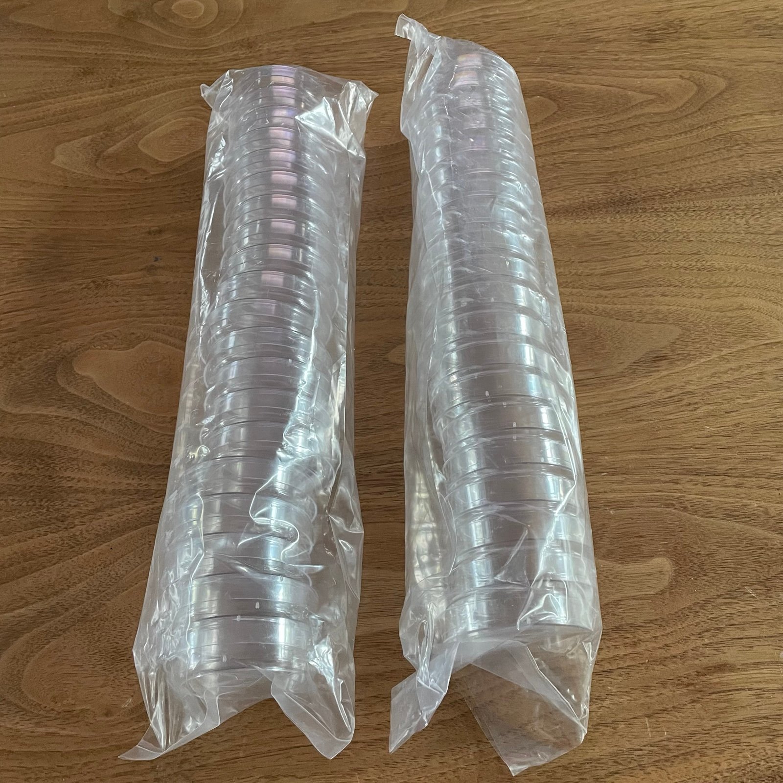 NIP 40 small jewelry/storage containers