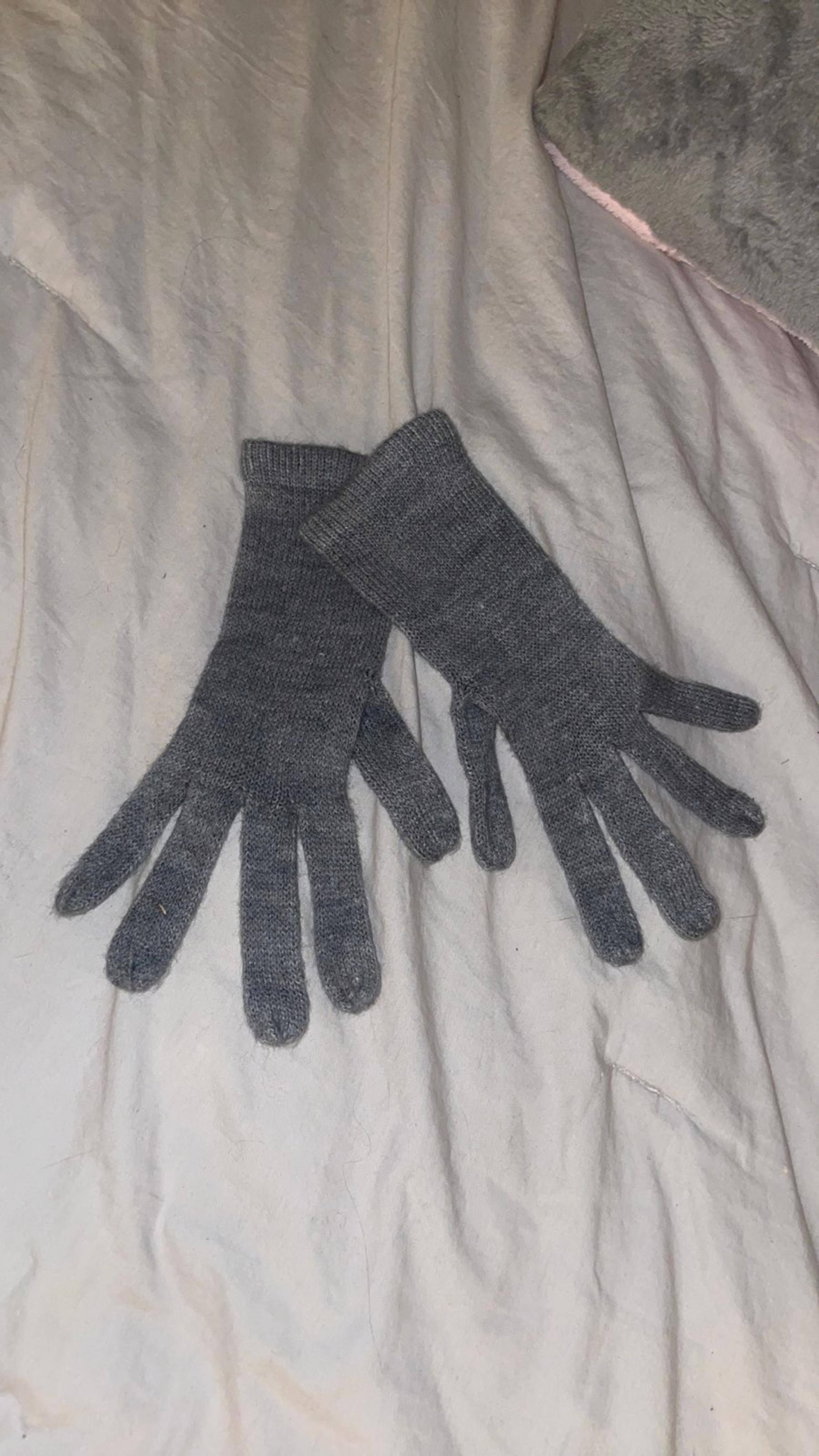 Grey New York & co gloves