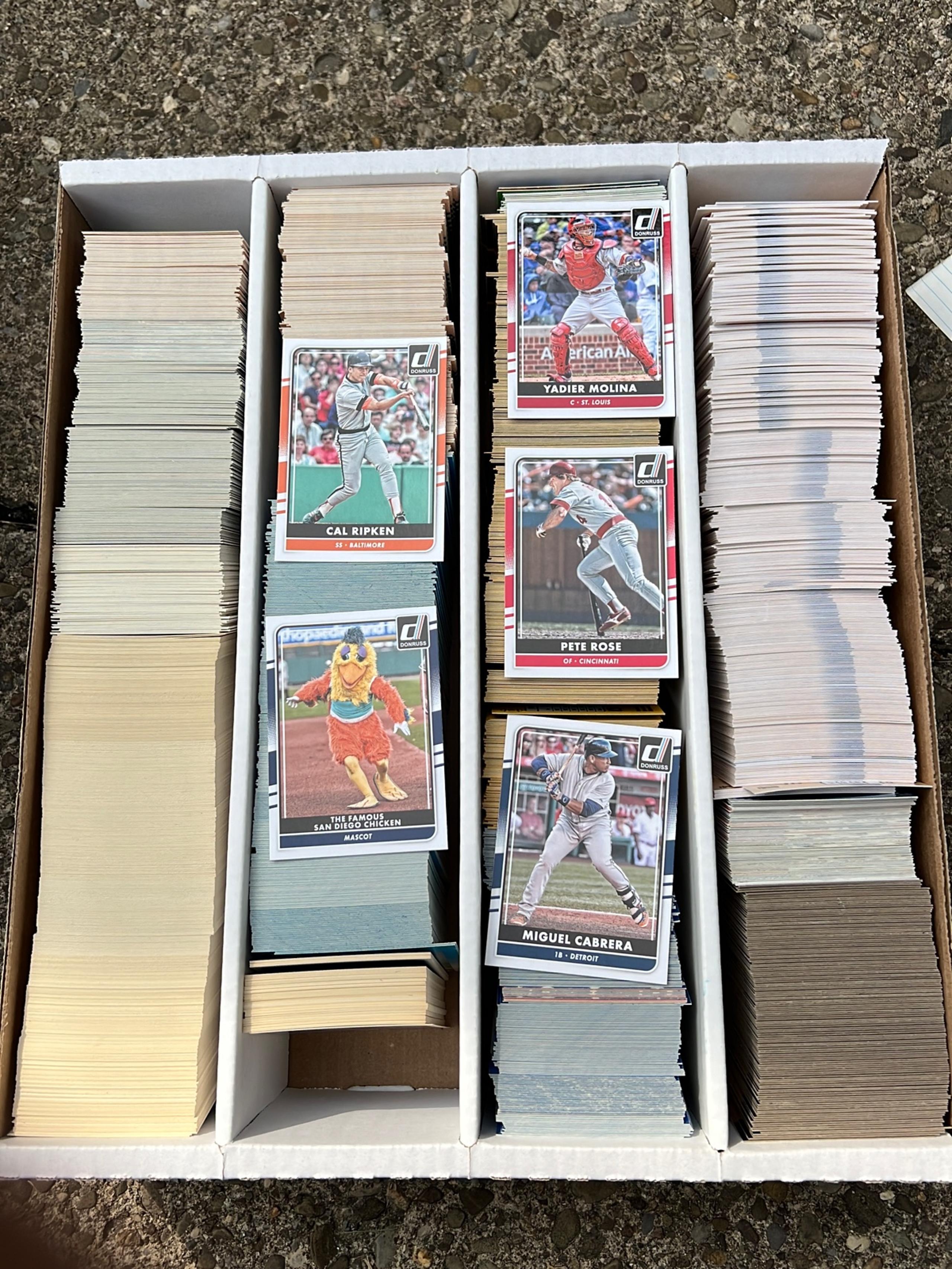 3000 mlb baseball trading cards lot collection box