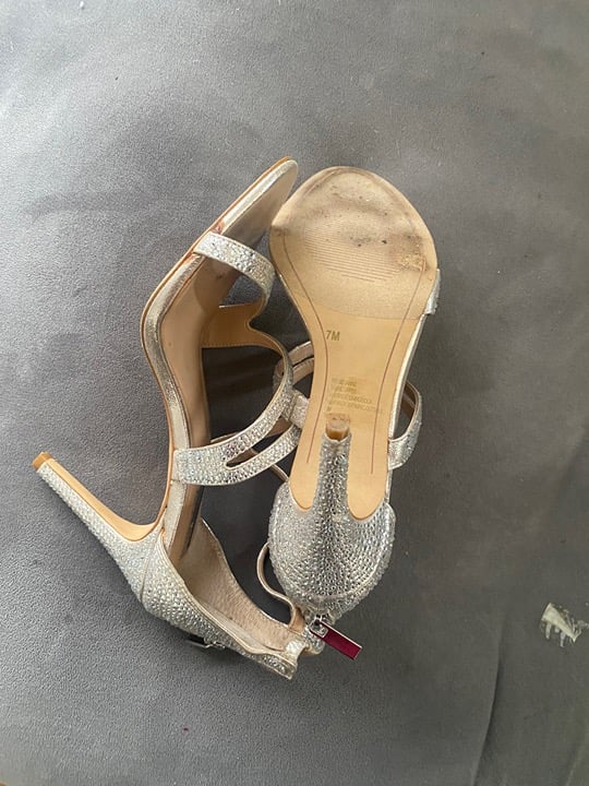 Heels size 7