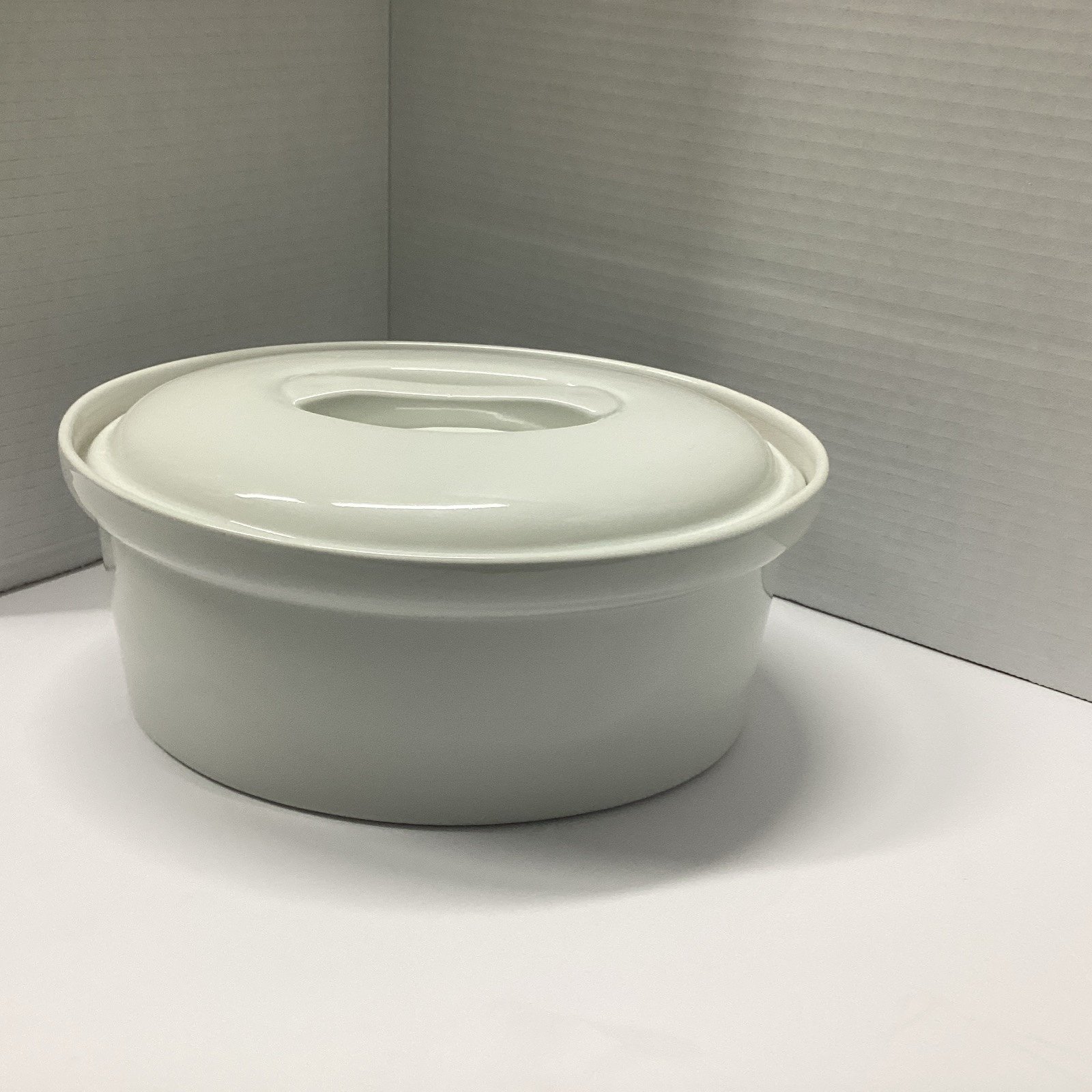Aplico #7 Oval Covered Casserole Baker 9 3/4” X 4 France