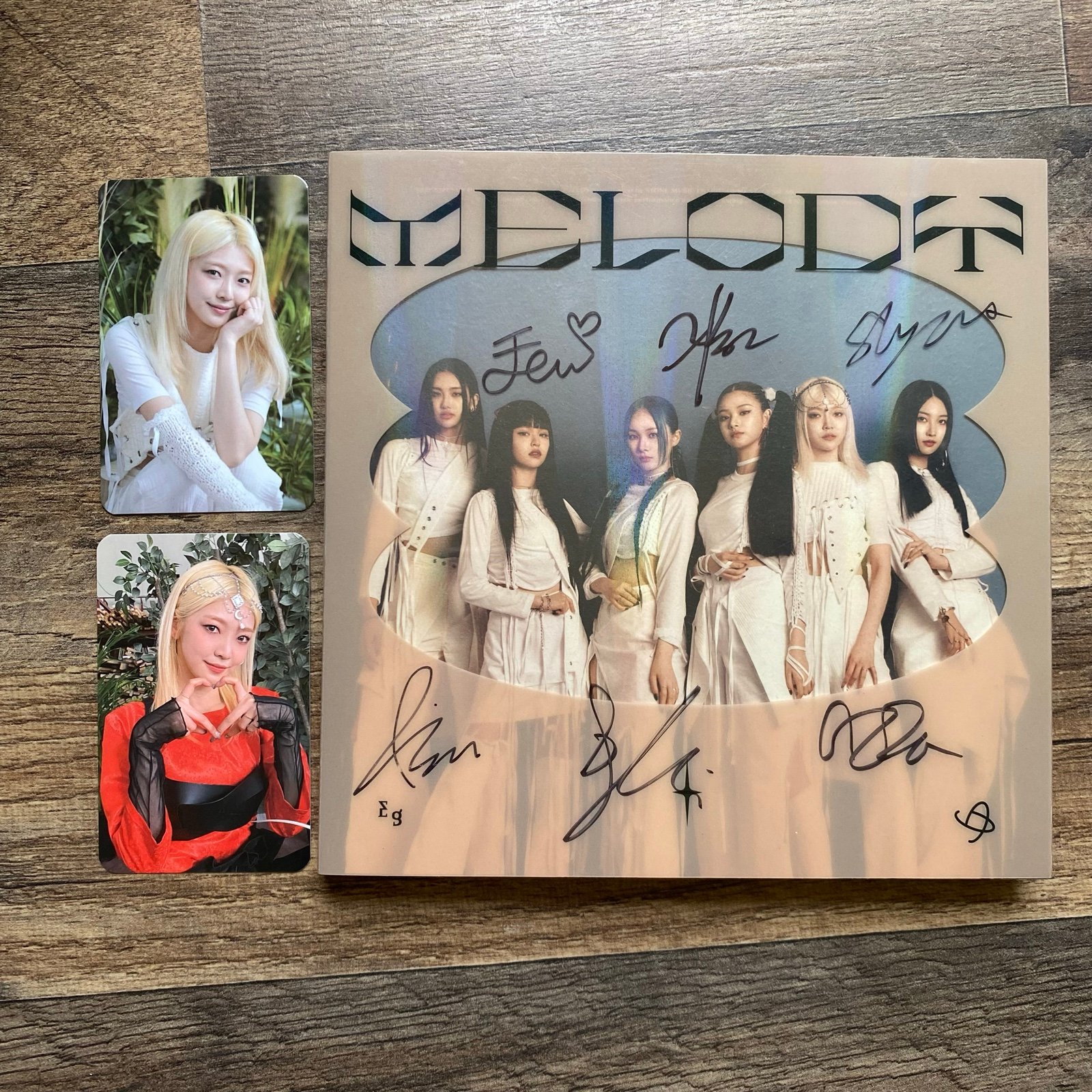 everglow 'last melody' signed album