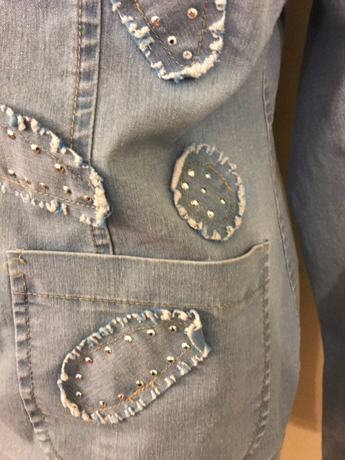 Jean suit