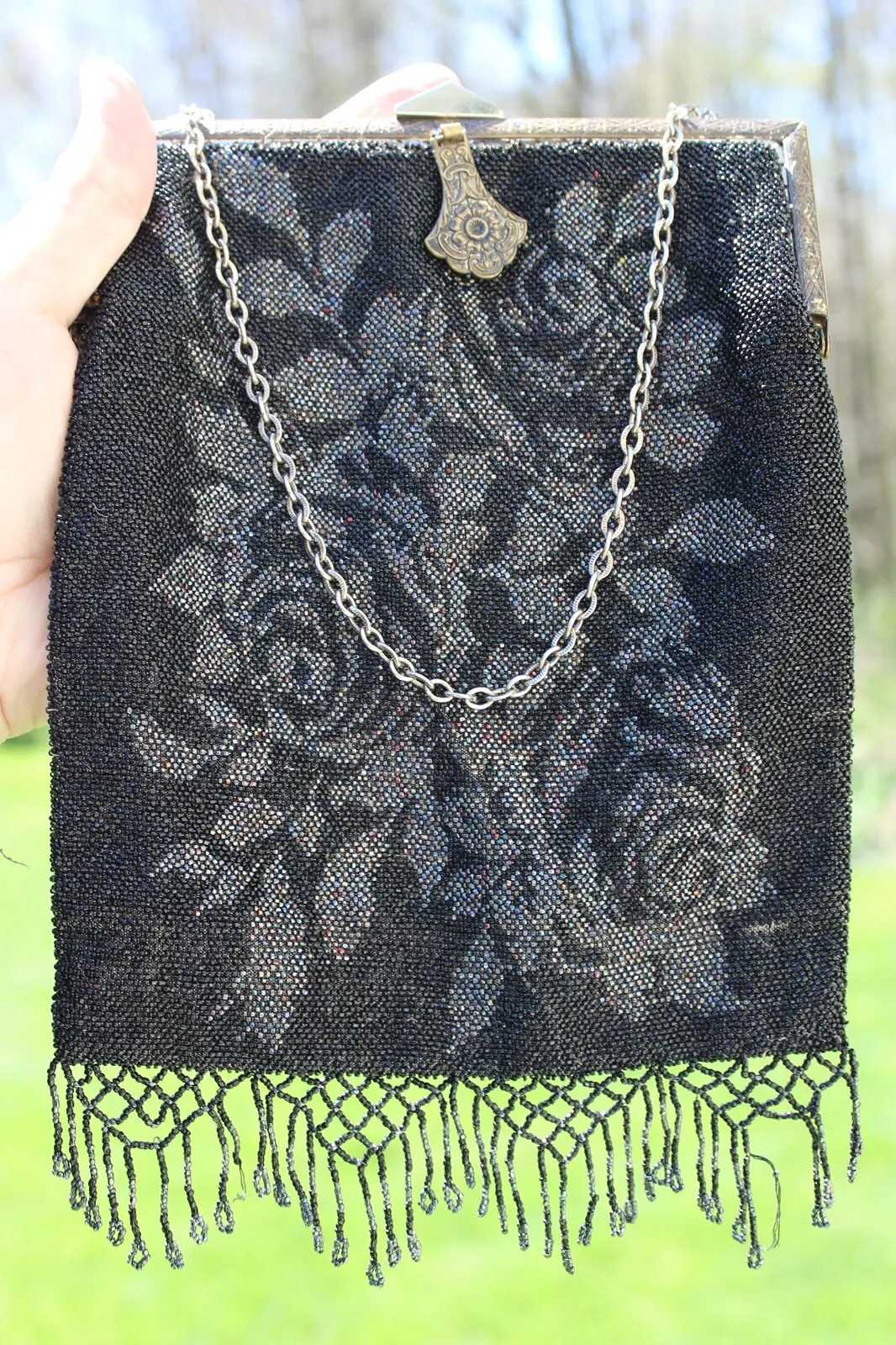 Vintage 1920s Art beaded Mesh Metal enclusure Flapper Purse BLACK ROSE