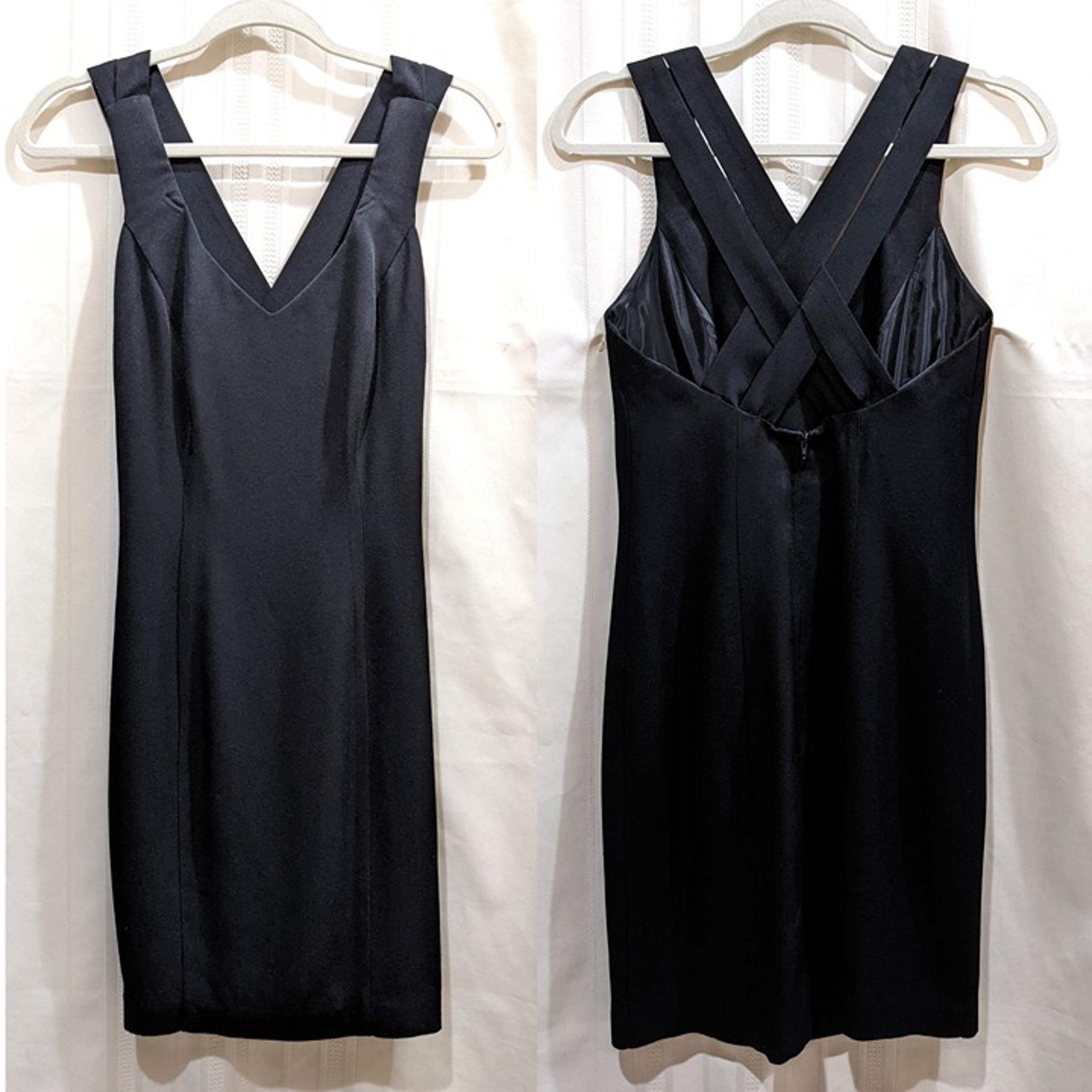 Vintage 90s Strappy Back Little Black Dress 4 V-Neck Sleeveless Cross Straps