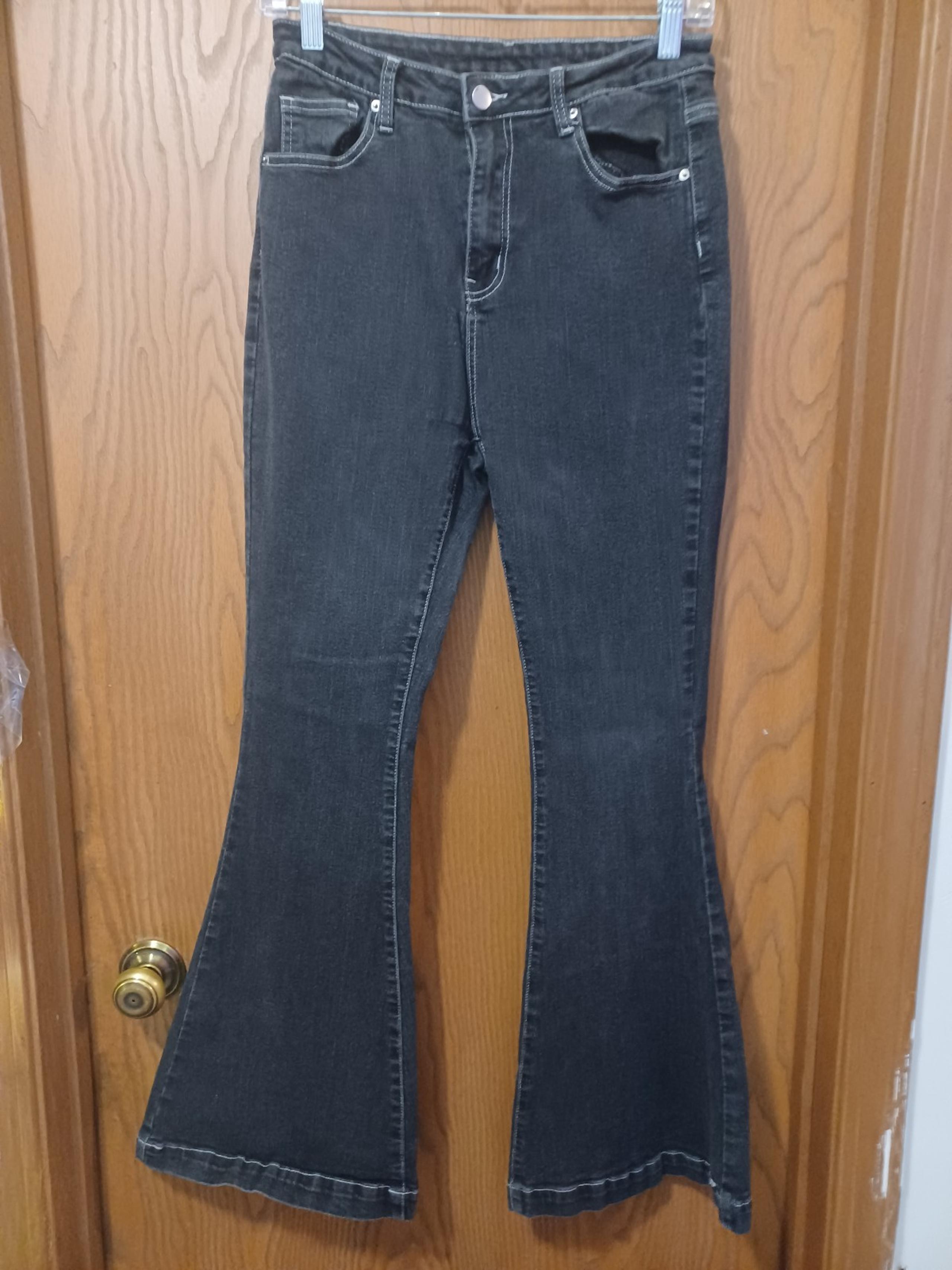 VGUC whip stitched high rise flare leg jeans size 10