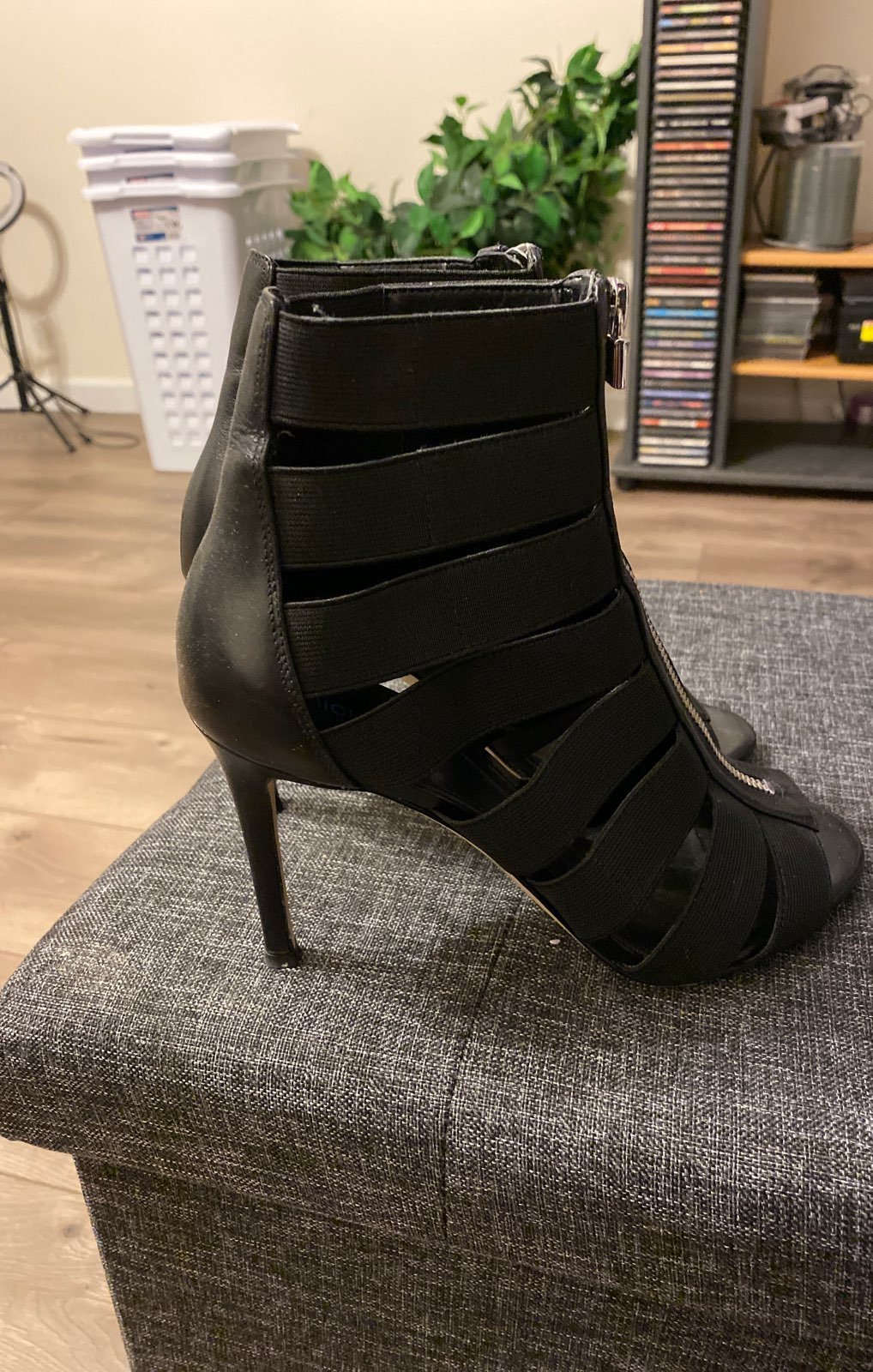 Michael Kors heels Size 8