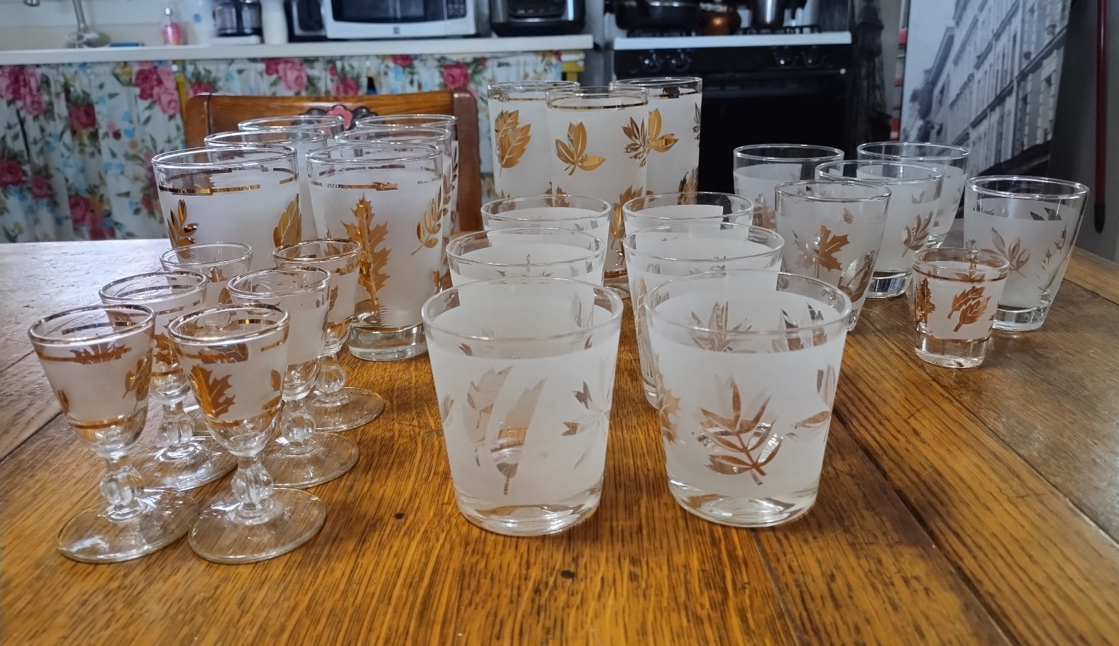 27 Vintage 1950's Bar Glasses ~ Clear/Frosted/Gold Leaves