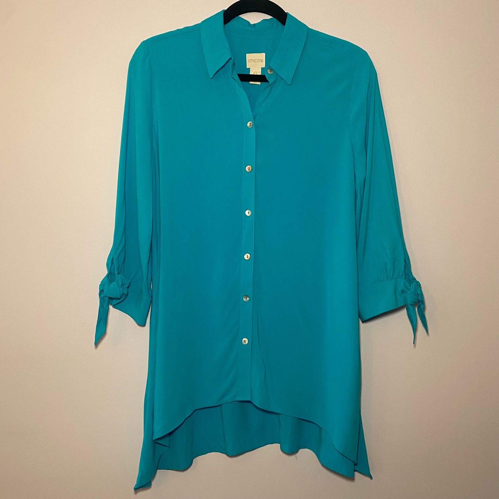 NWT Chico's Women's size 0 Small Rayon Bright Blue Long Oversized Button Up Top