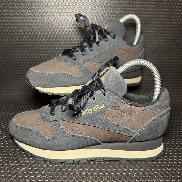 Reebok Harry Potter x Classic Leather Deathly Hallow Comfort Shoes Women’s 5