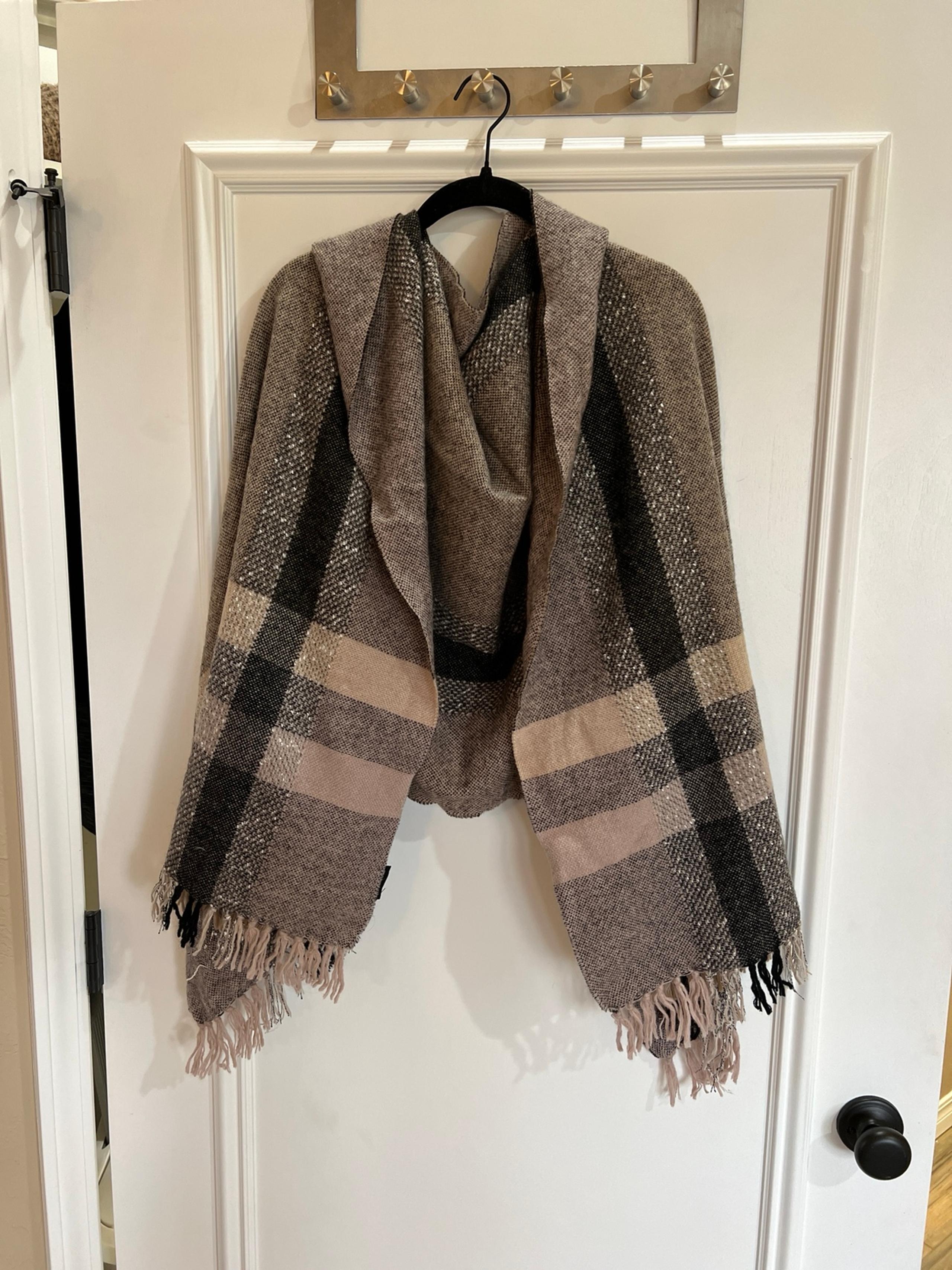 Madewell women’s cape scarf
