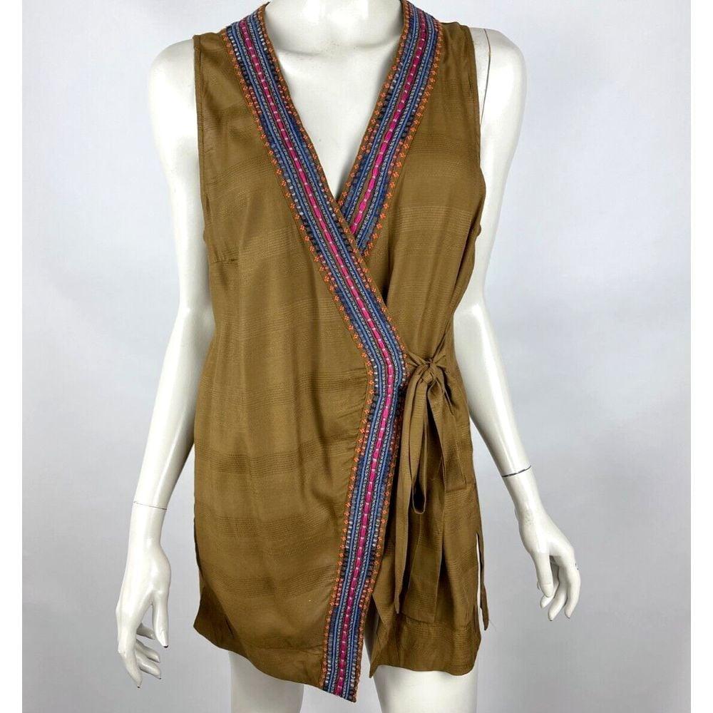 Anthropologie Maeve Liviana Wrap Top Women M Tunic Blouse Embroidered Sleeveless