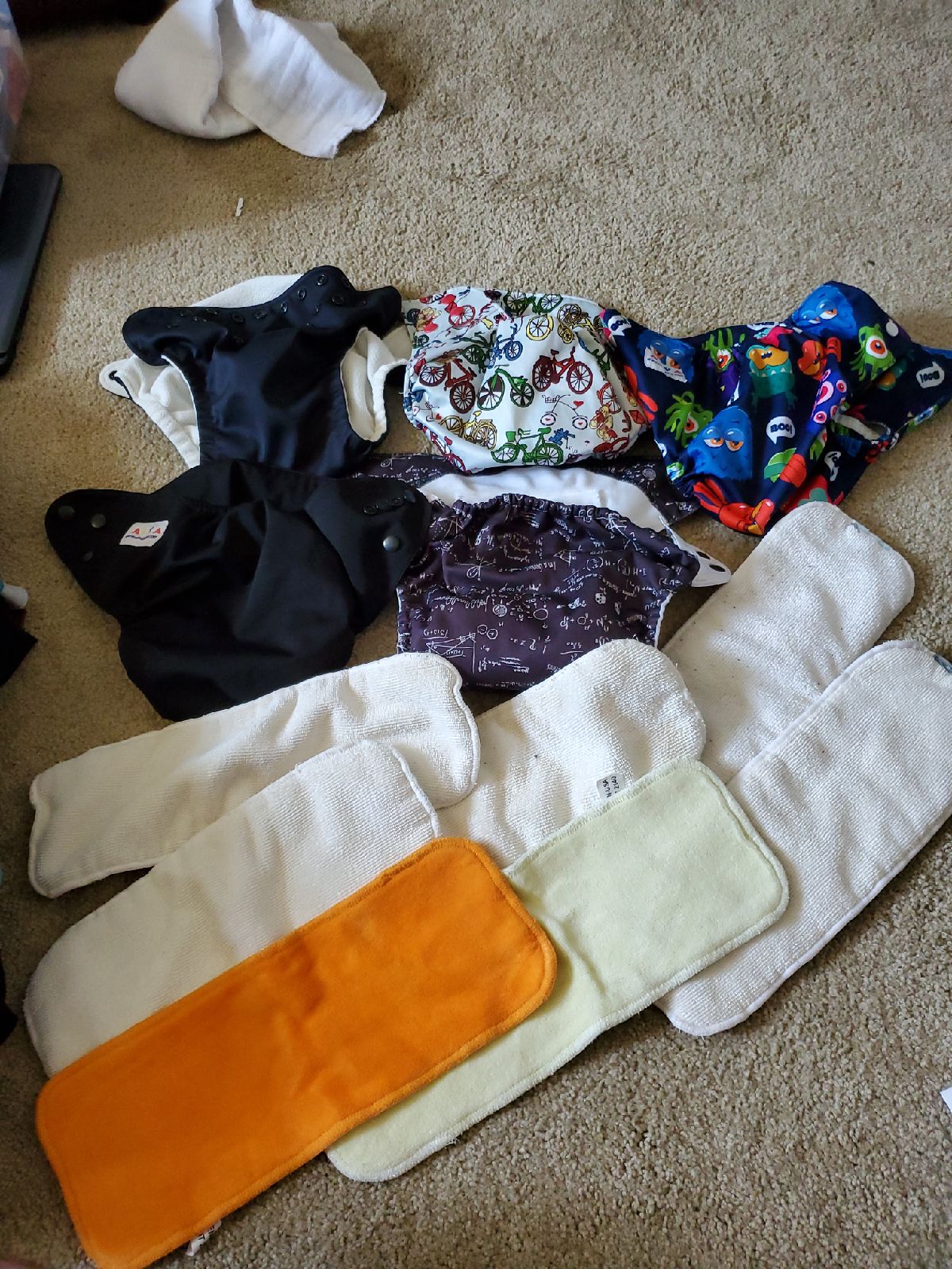 Baby cloth diapers with inserts