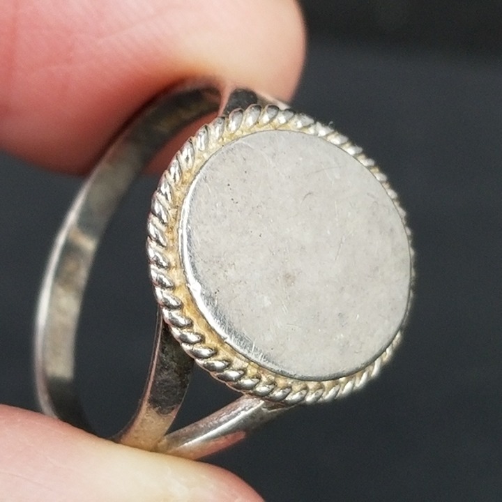 vintage monogram ring Sterling Silver 925 size 8 ESTATE SALE never engraved!!