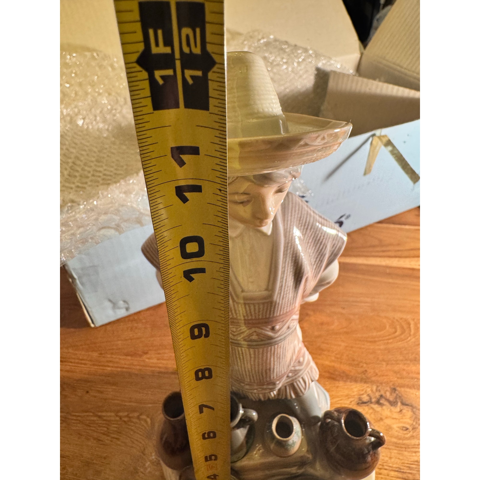 Lladro Figurine SOUTH OF THE BORDER Boy Selling Pots #5080 Gloss