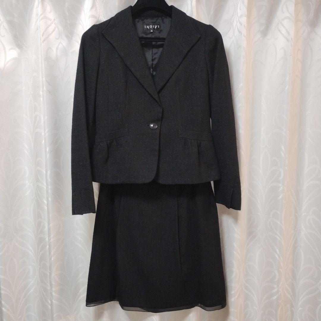 INDIVI 40 size black suit, perfect for graduation and entrance ceremonies.