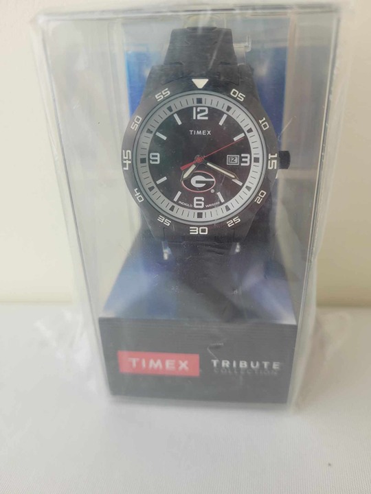 New Timex Acclaim Georgia Bulldogs NCAA 42mm Quartz Watch Stainless Steel Strap