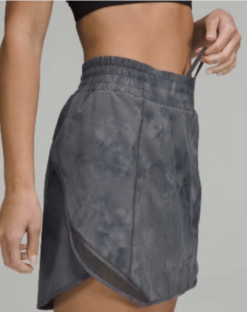 Lululemon Hotty Hot High-Rise Skirt