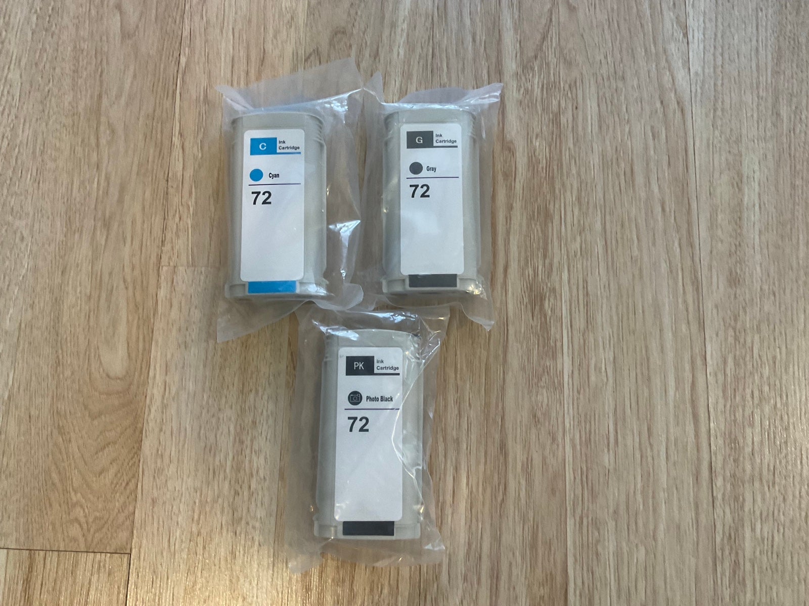 Set of 3 Ink Cartridge 72 130ml PK Photo black G Gray C Cyan