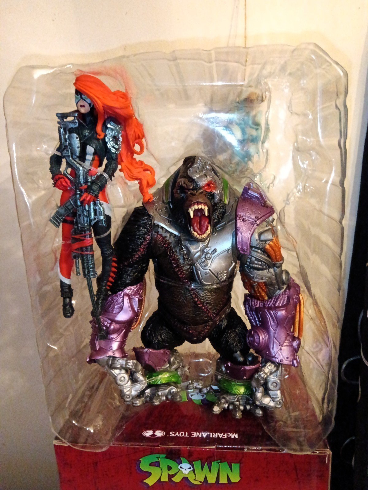 MCFARLANE DC SHE SPAWN 7 IN & CYGOR 10 IN MEGA FIGURES 2 PACK GOLD LABEL.