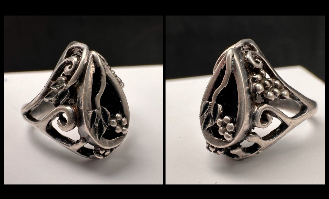 Vintage Sterling Carolyn Pollack Onyx Scroll work floral themed open set Ring